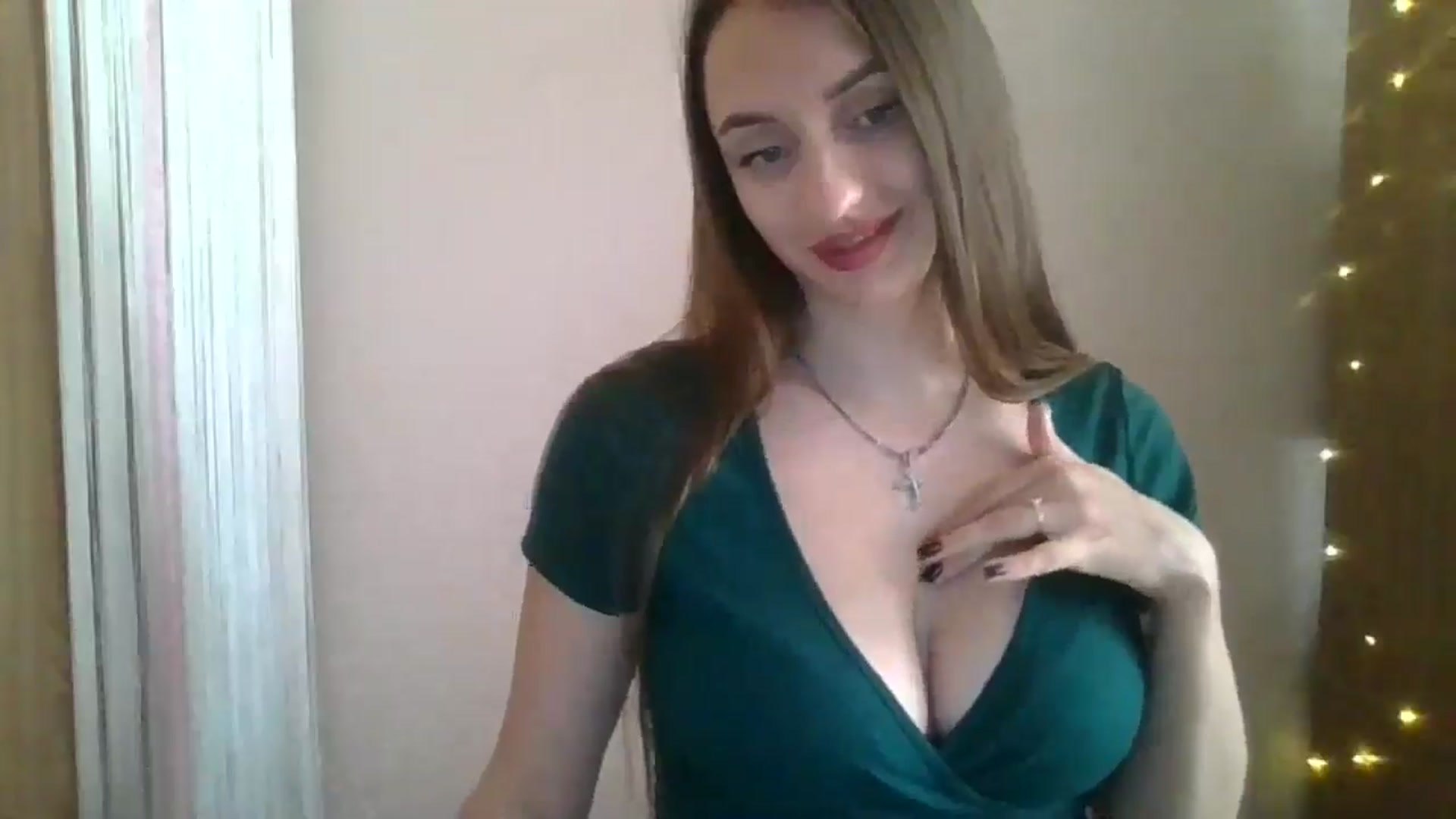 Gallery image thumbnail from SarahMills's myfreecams stream on, 09/14/2025, 13:05 image 19 of 20