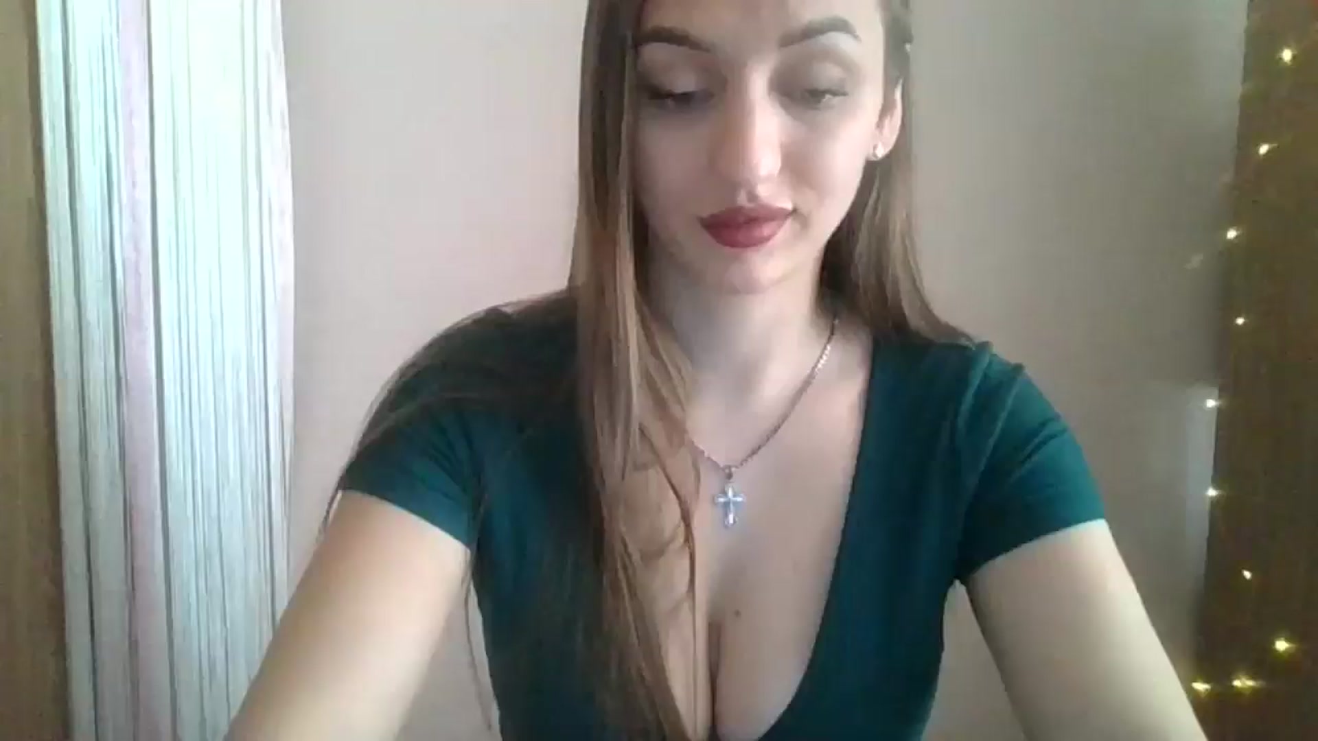 Gallery image thumbnail from SarahMills's myfreecams stream on, 09/15/2025, 08:07 image 18 of 20