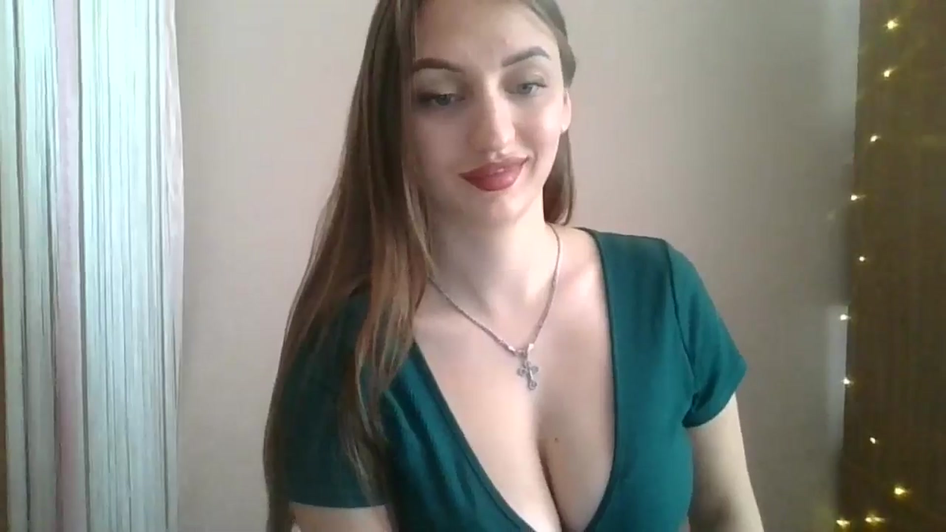 Gallery image thumbnail from SarahMills's myfreecams stream on, 09/15/2025, 09:51 image 8 of 20