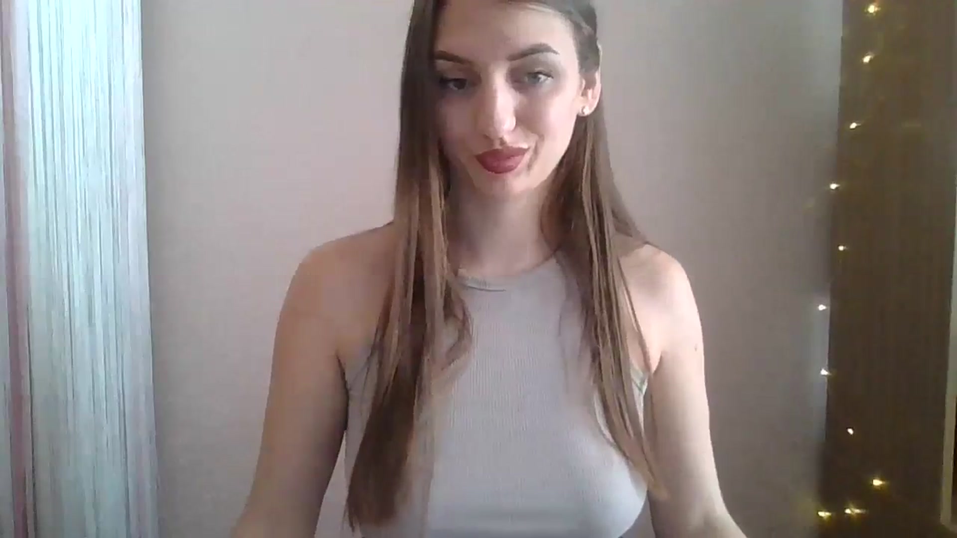 Gallery image thumbnail from SarahMills's myfreecams stream on, 09/17/2025, 10:29 image 16 of 20