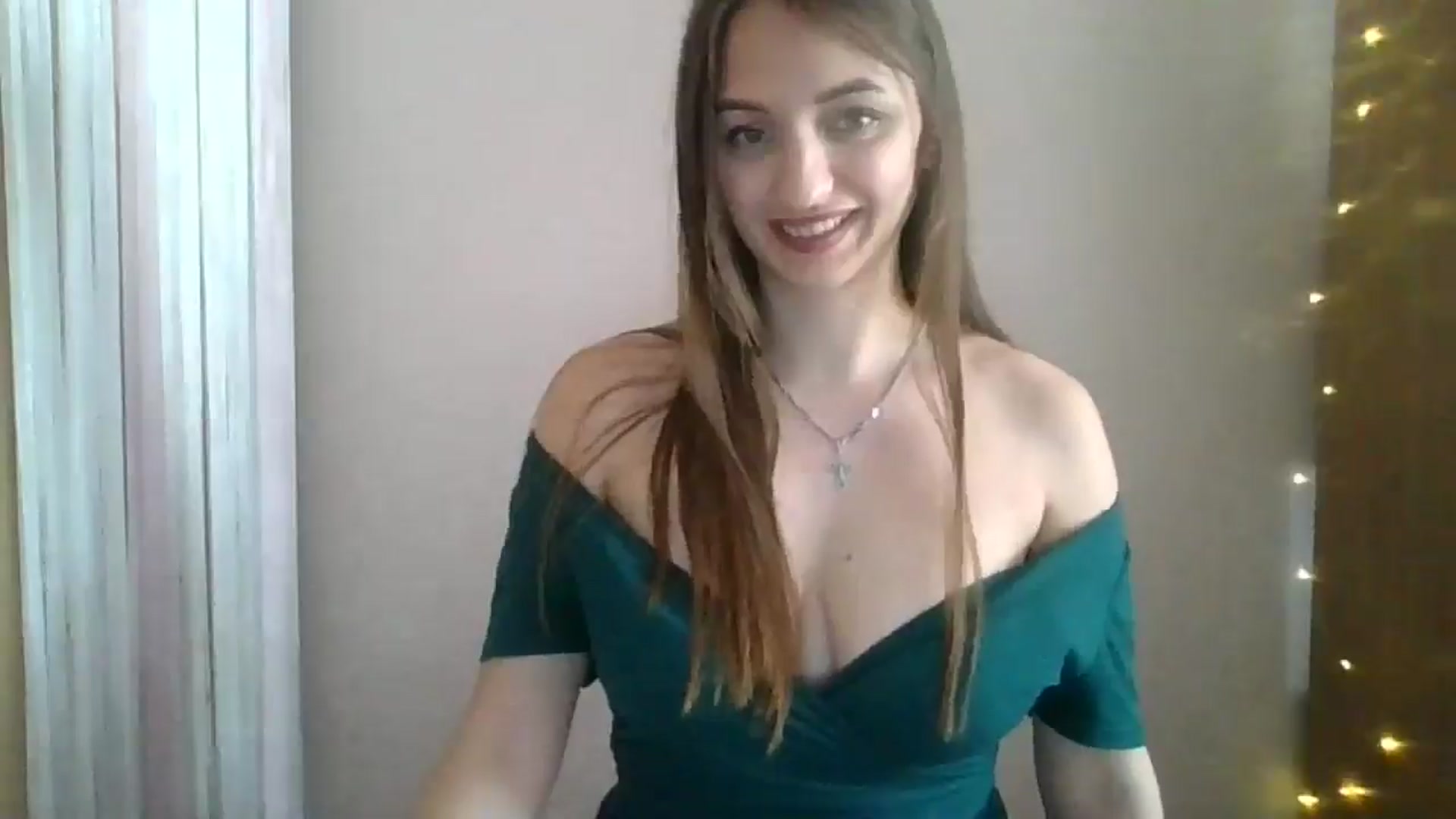 Gallery image thumbnail from SarahMills's myfreecams stream on, 09/21/2025, 11:19 image 4 of 20