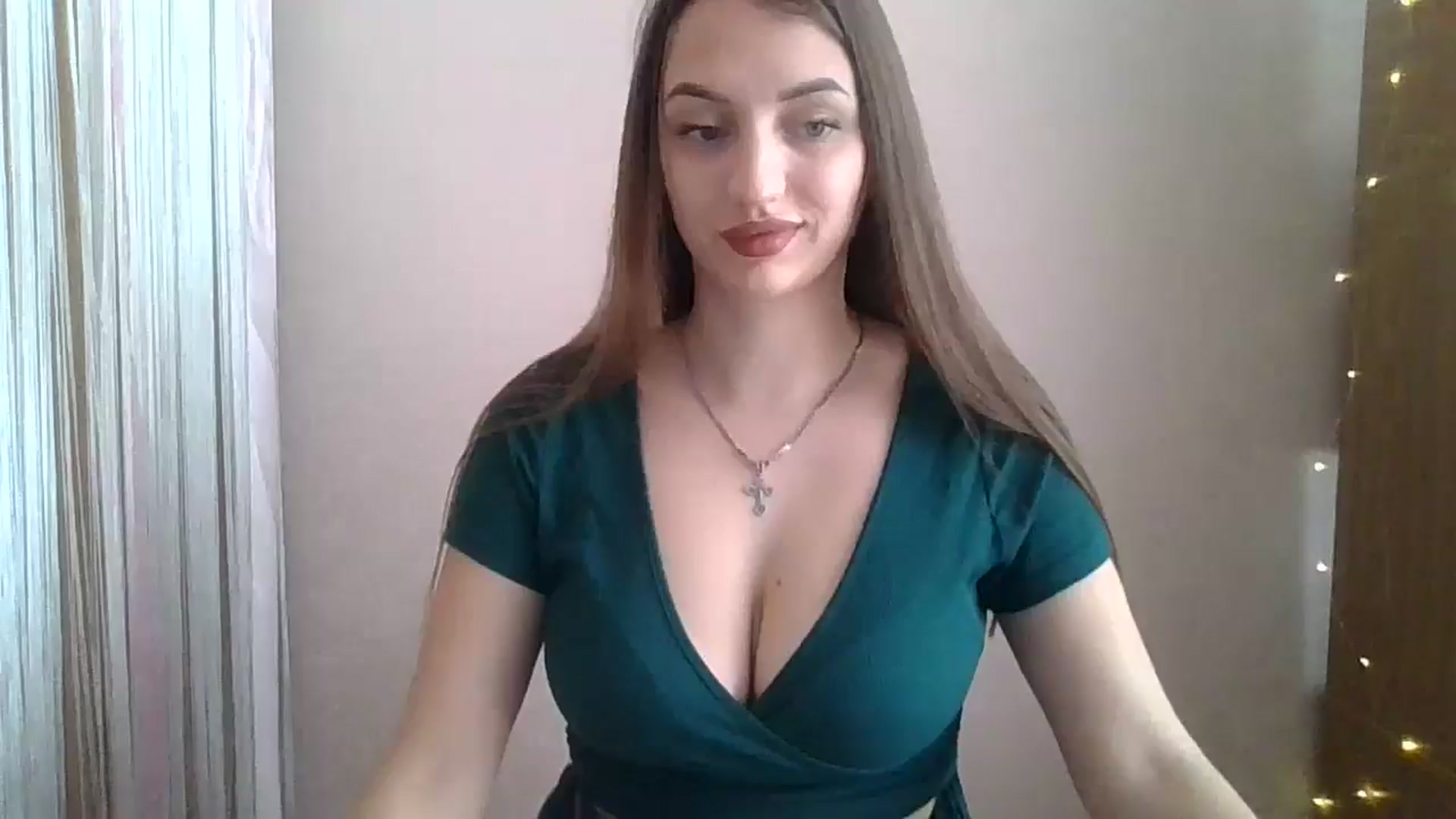 Gallery image thumbnail from SarahMills's myfreecams stream on, 09/24/2025, 08:44 image 14 of 20