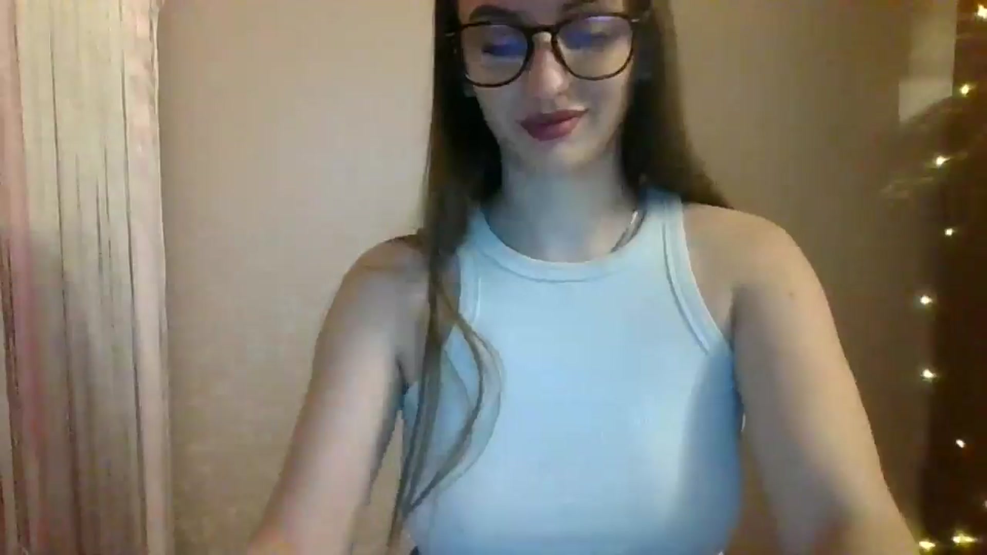 Gallery image thumbnail from SarahMills's myfreecams stream on, 09/25/2025, 16:26 image 17 of 20