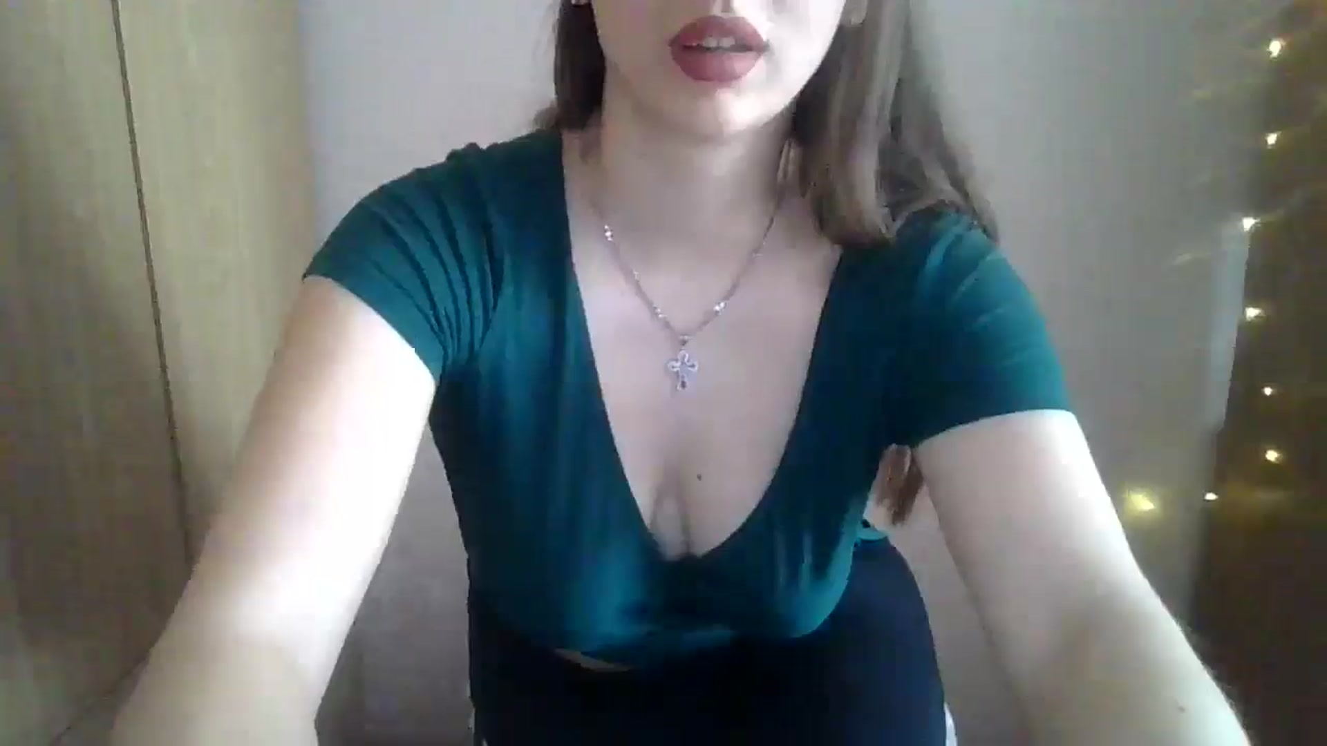 Gallery image thumbnail from SarahMills's myfreecams stream on, 10/06/2025, 10:17 image 18 of 20