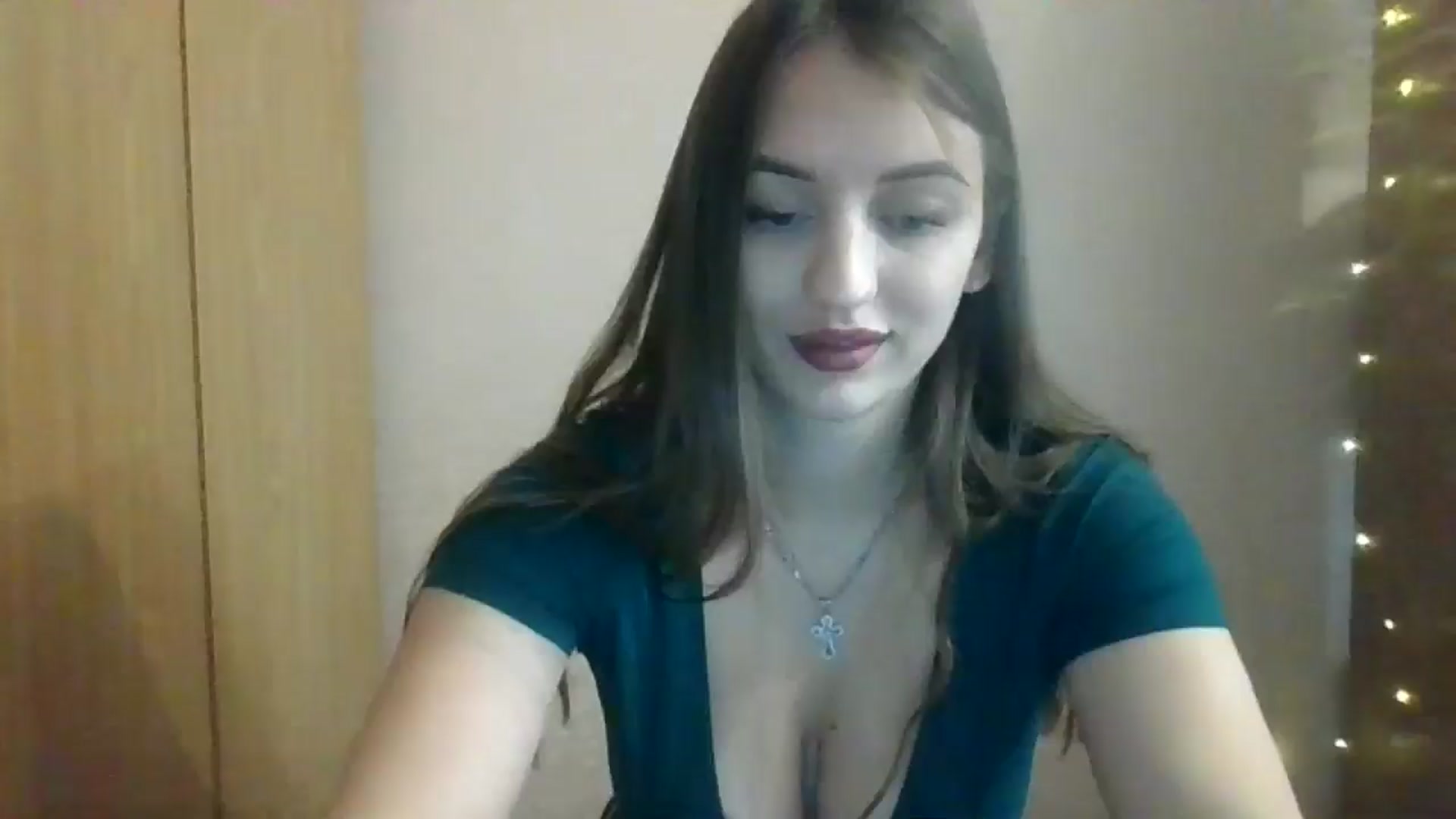 Gallery image thumbnail from SarahMills's myfreecams stream on, 10/06/2025, 12:06 image 4 of 20