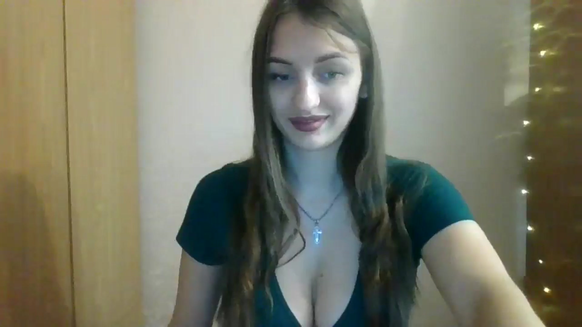 Gallery image thumbnail from SarahMills's myfreecams stream on, 10/06/2025, 14:07 image 7 of 20