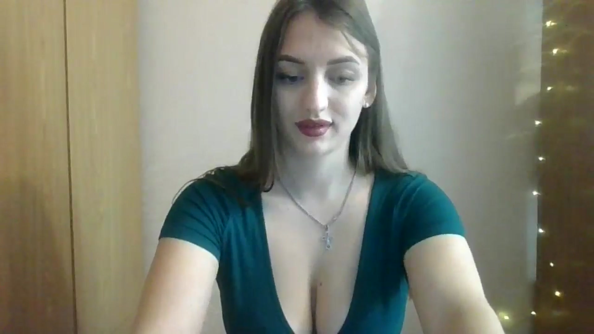 Gallery image thumbnail from SarahMills's myfreecams stream on, 10/06/2025, 14:07 image 5 of 20