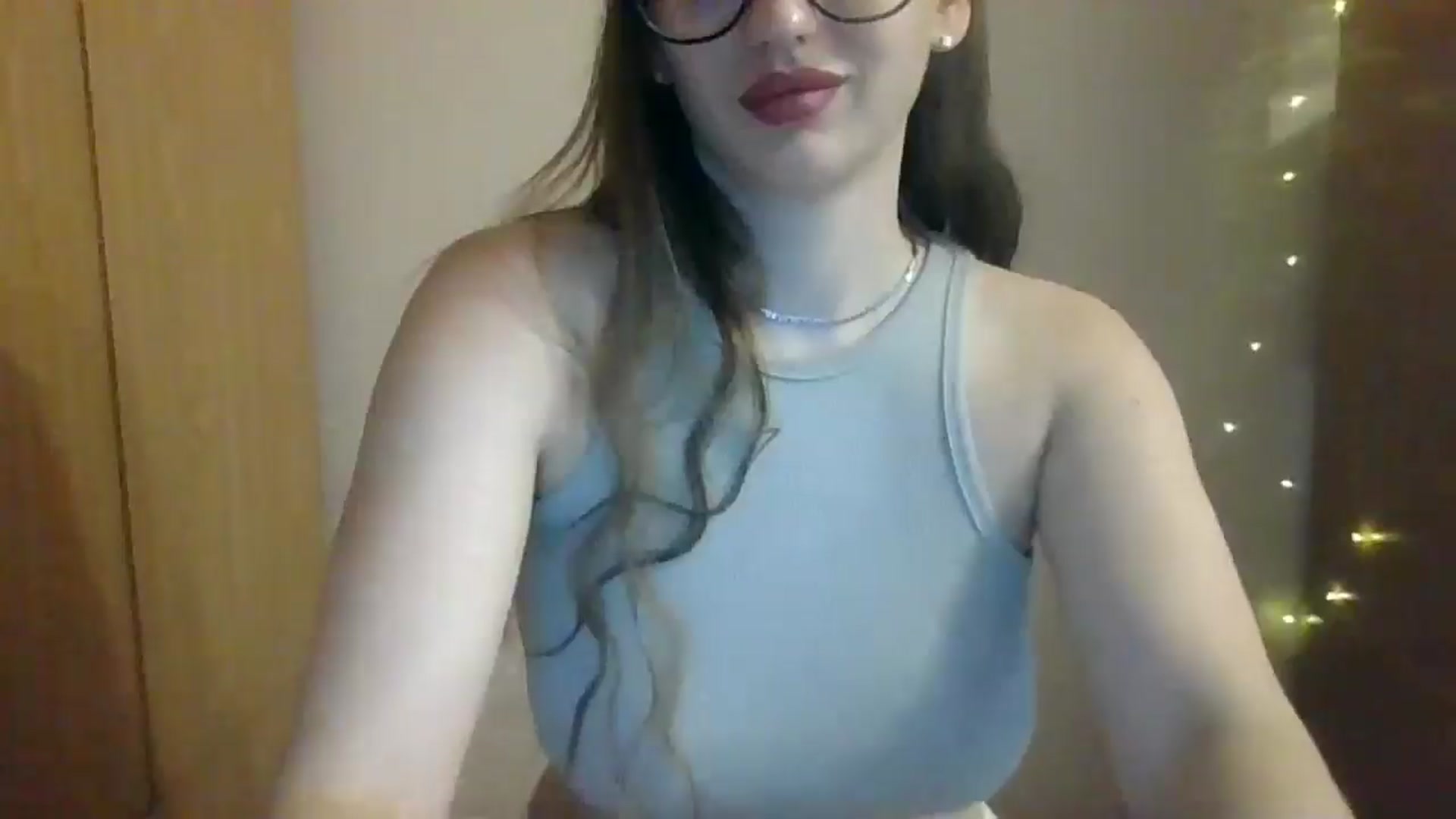 Gallery image thumbnail from SarahMills's myfreecams stream on, 10/12/2025, 11:28 image 5 of 20