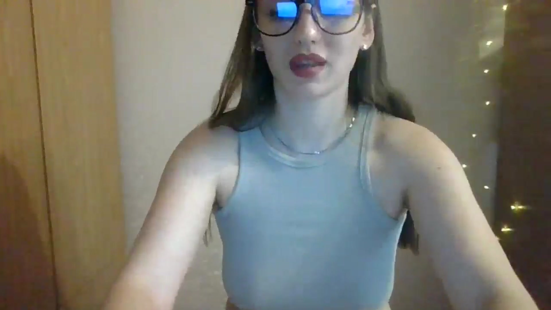Gallery image thumbnail from SarahMills's myfreecams stream on, 10/12/2025, 11:28 image 15 of 20