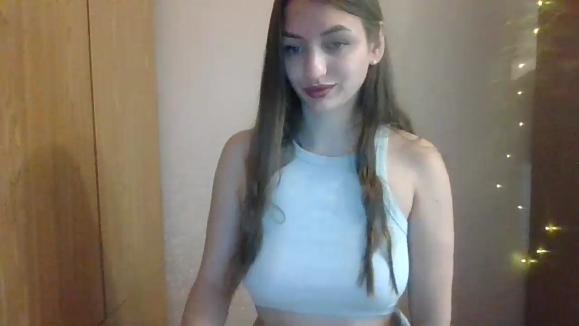 Gallery image thumbnail from SarahMills's myfreecams stream on, 10/19/2025, 10:34 image 4 of 20