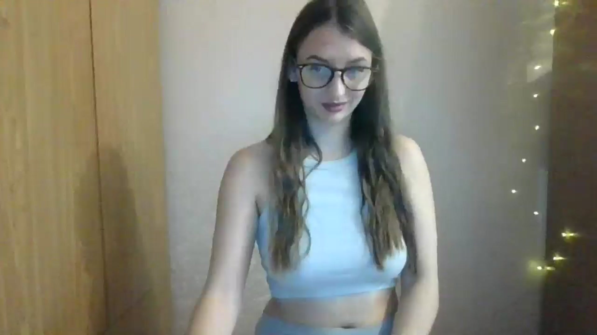 Gallery image thumbnail from SarahMills's myfreecams stream on, 10/19/2025, 10:34 image 16 of 20