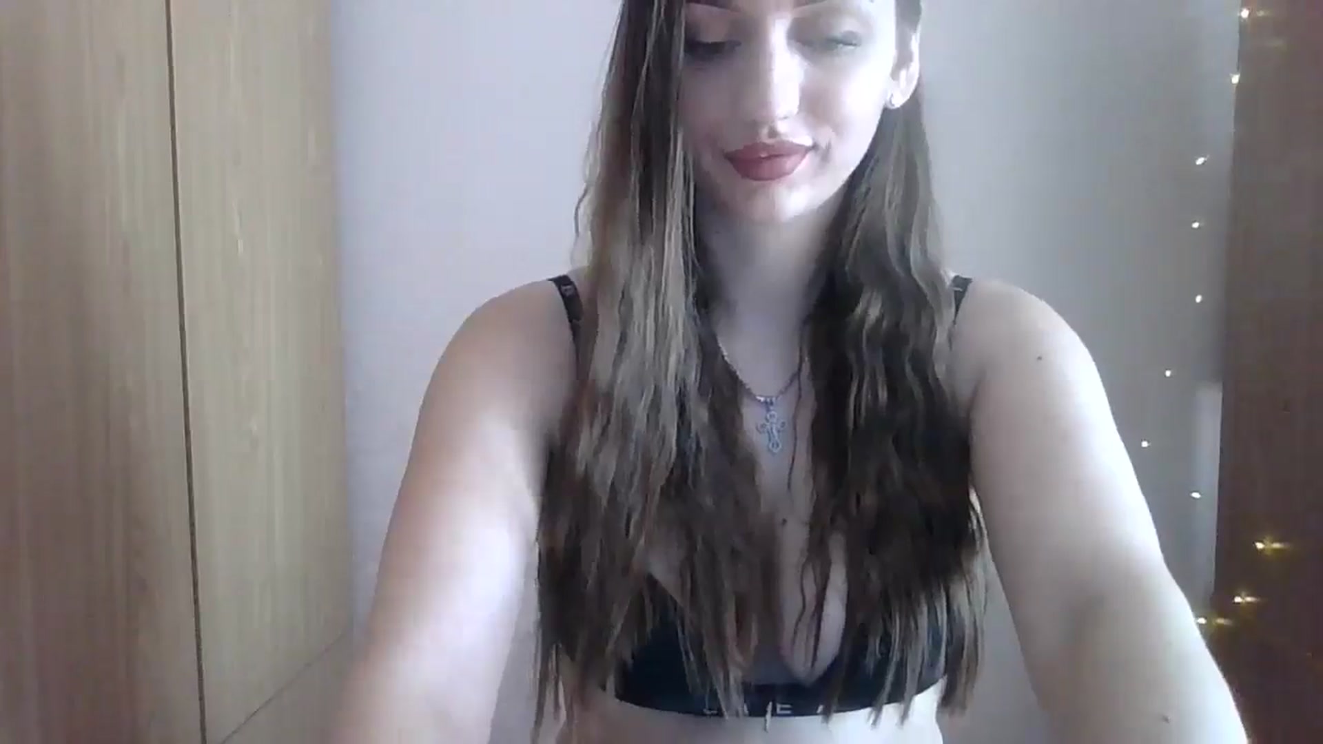 Gallery image thumbnail from SarahMills's myfreecams stream on, 10/23/2025, 09:48 image 11 of 20
