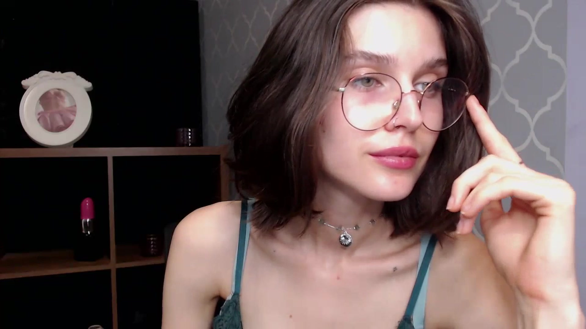 Gallery image thumbnail from SarahPassionX's myfreecams stream on, 06/30/2023, 08:00 image 15 of 20