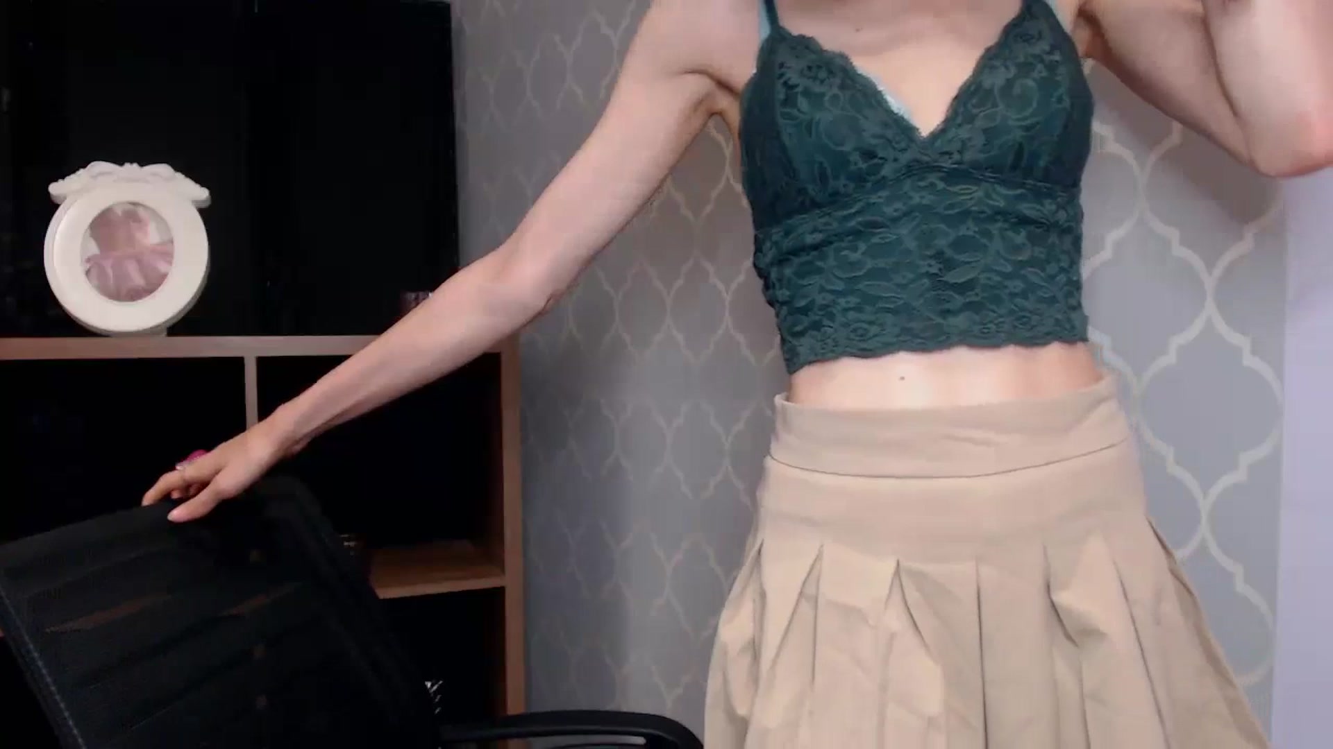 Gallery image thumbnail from SarahPassionX's myfreecams stream on, 06/30/2023, 08:00 image 7 of 20
