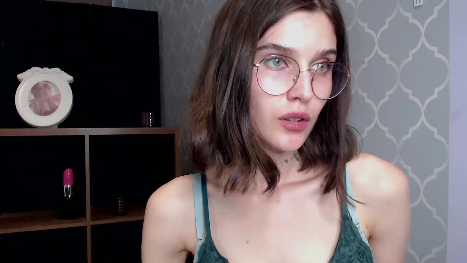 Gallery image thumbnail from SarahPassionX's myfreecams stream on, 06/30/2023, 11:17 image 19 of 20