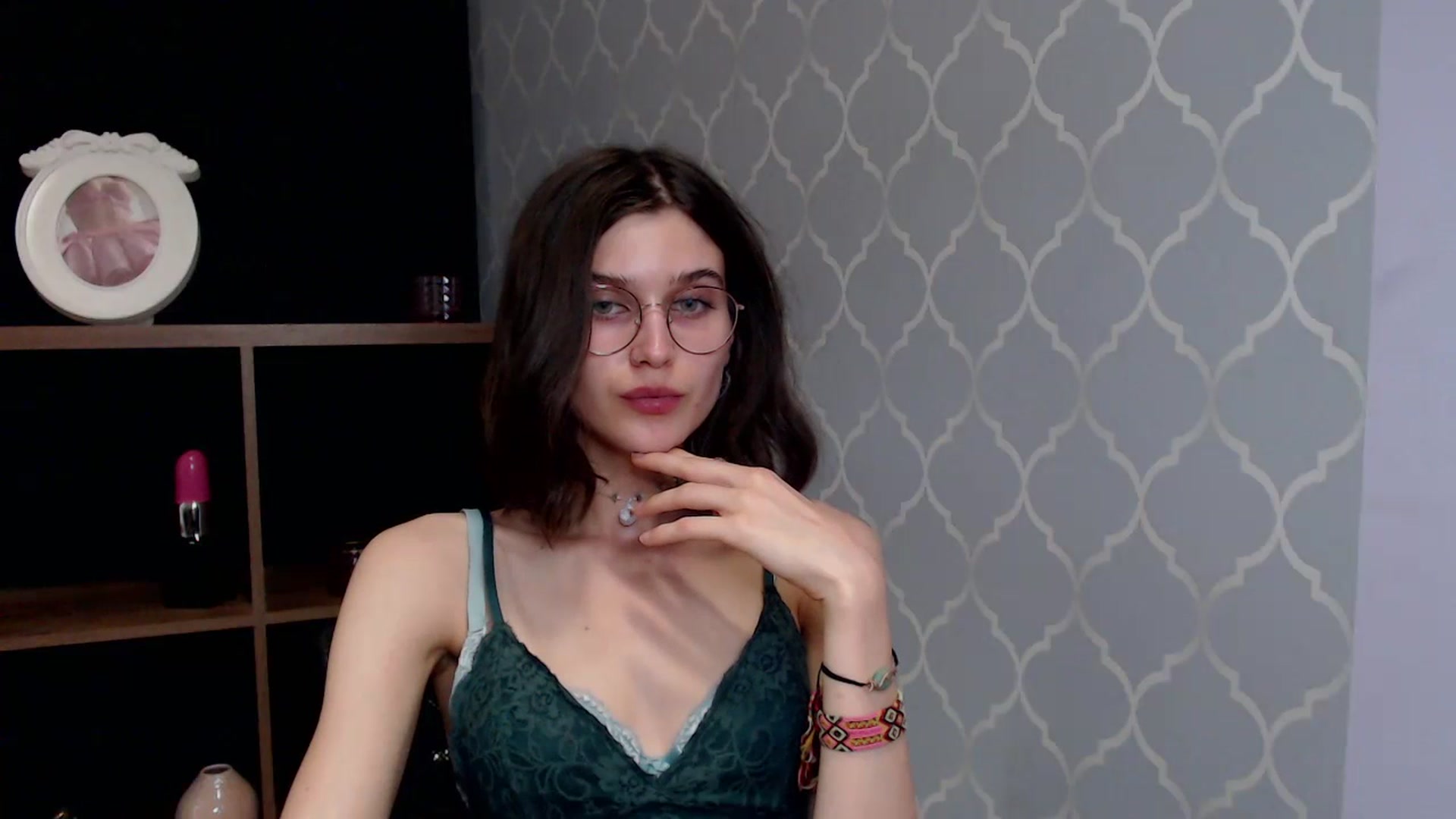 Gallery image thumbnail from SarahPassionX's myfreecams stream on, 06/30/2023, 12:23 image 10 of 20