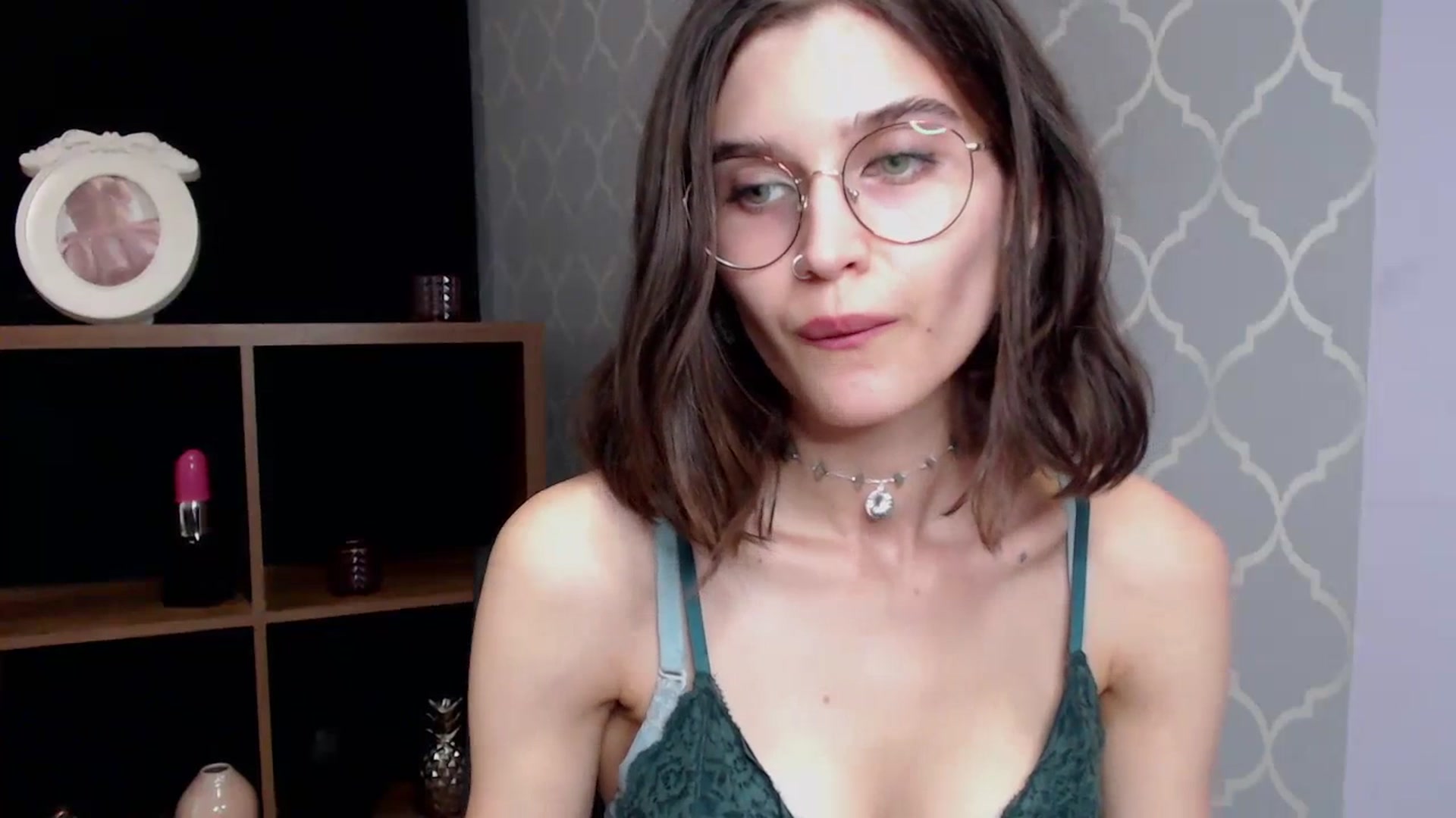 Gallery image thumbnail from SarahPassionX's myfreecams stream on, 06/30/2023, 12:23 image 6 of 20