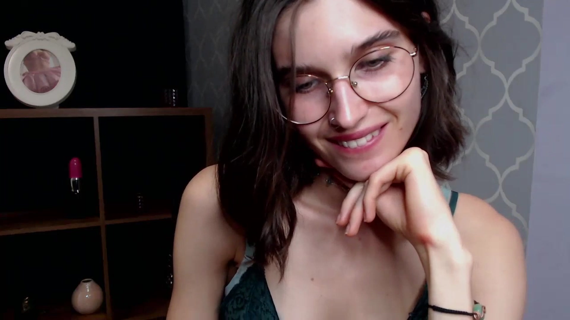 Gallery image thumbnail from SarahPassionX's myfreecams stream on, 06/30/2023, 12:23 image 16 of 20