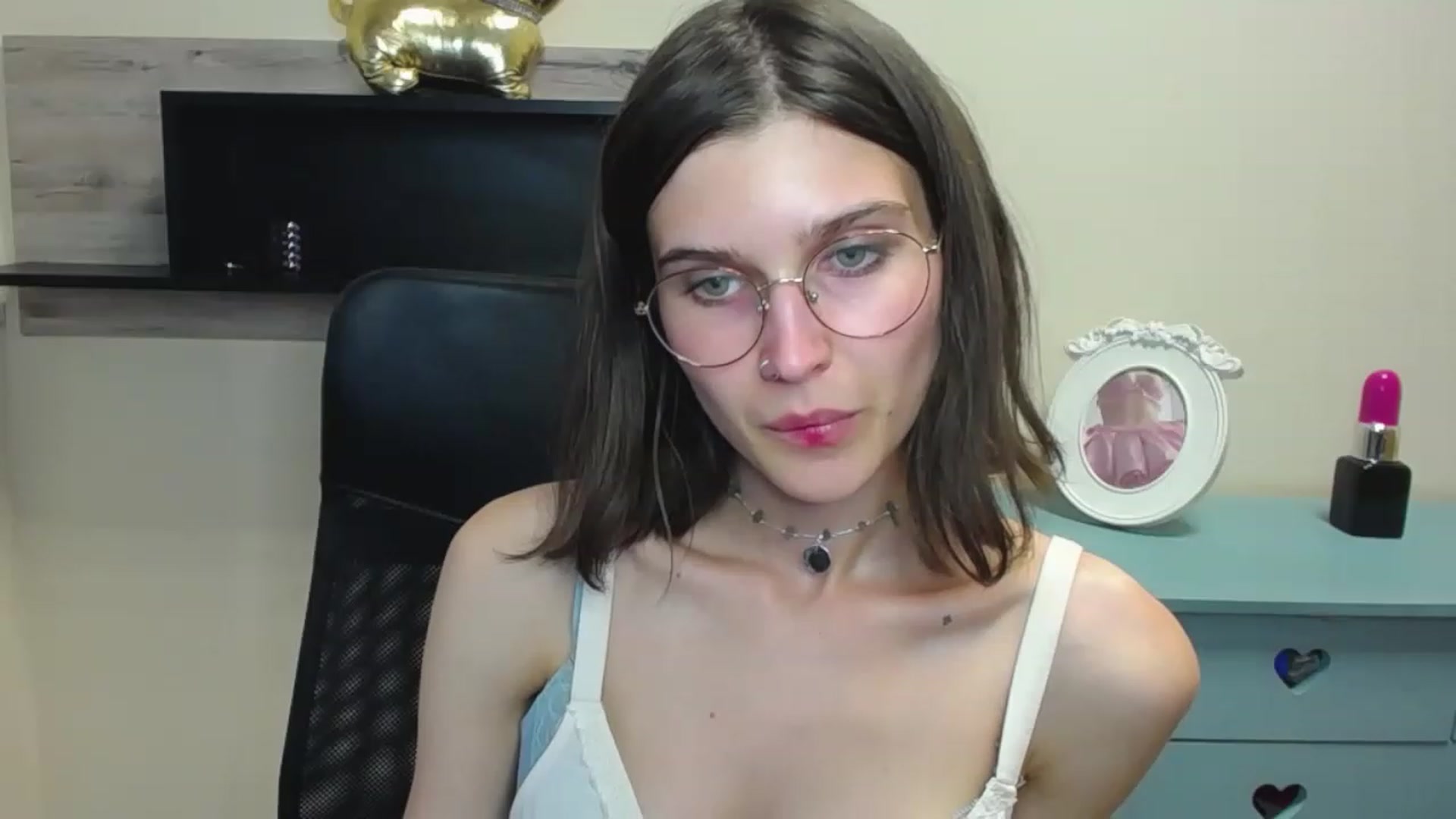 Gallery image thumbnail from SarahPassionX's myfreecams stream on, 07/03/2023, 20:01 image 5 of 20