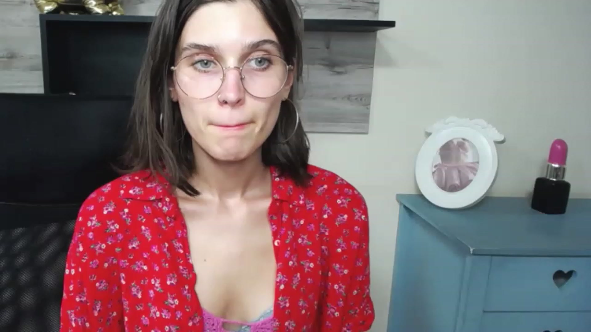 Gallery image thumbnail from SarahPassionX's myfreecams stream on, 07/10/2023, 19:12 image 8 of 20