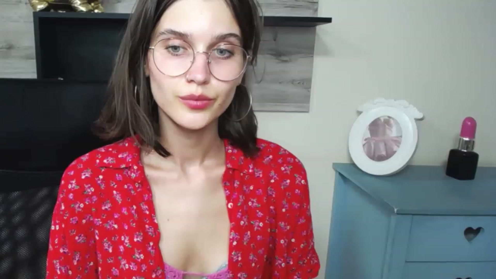 Gallery image thumbnail from SarahPassionX's myfreecams stream on, 07/10/2023, 19:12 image 7 of 20