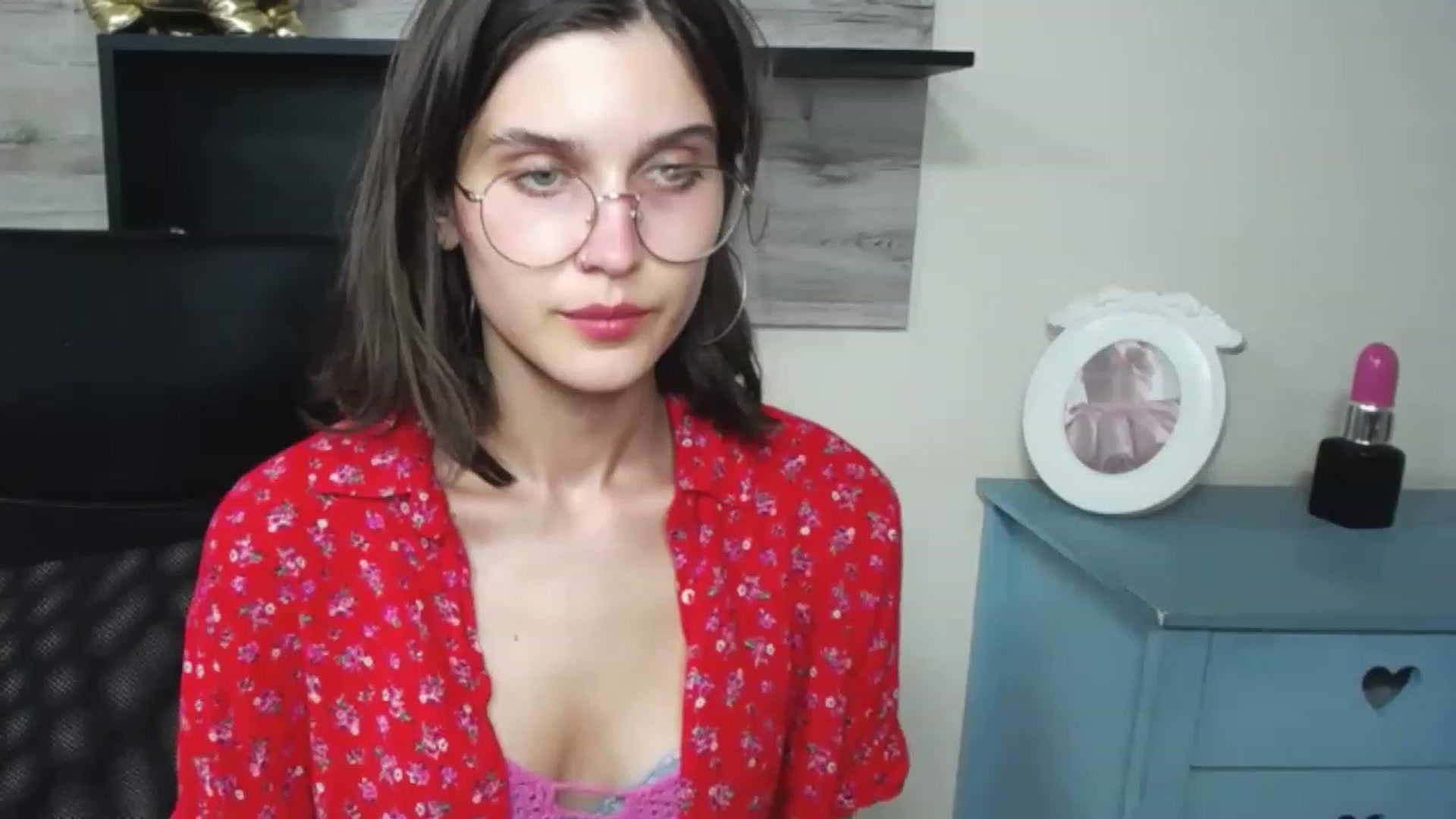 Gallery image thumbnail from SarahPassionX's myfreecams stream on, 07/10/2023, 19:12 image 6 of 20