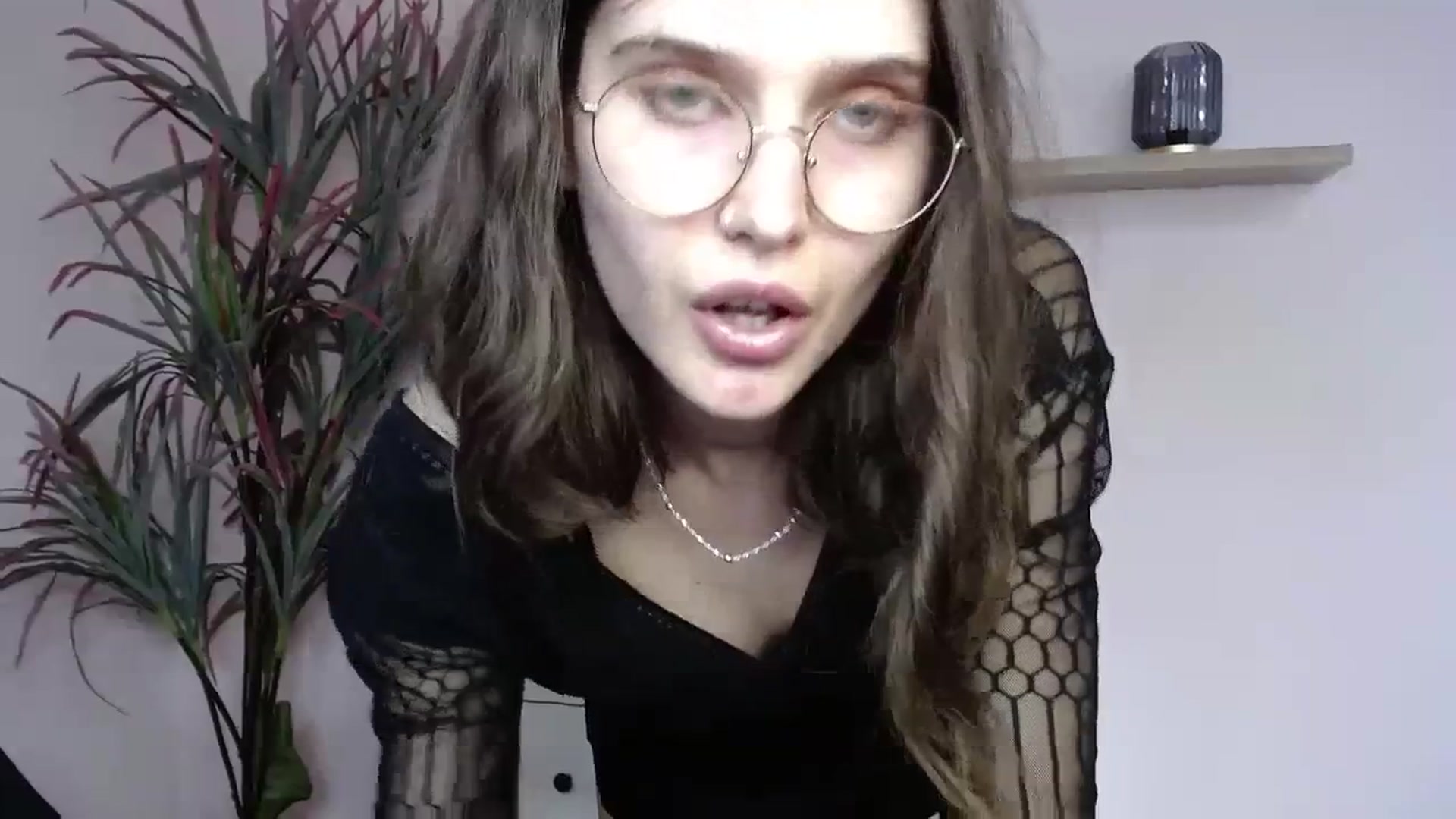 Gallery image thumbnail from SarahPassionX's myfreecams stream on, 03/16/2024, 10:03 image 13 of 20