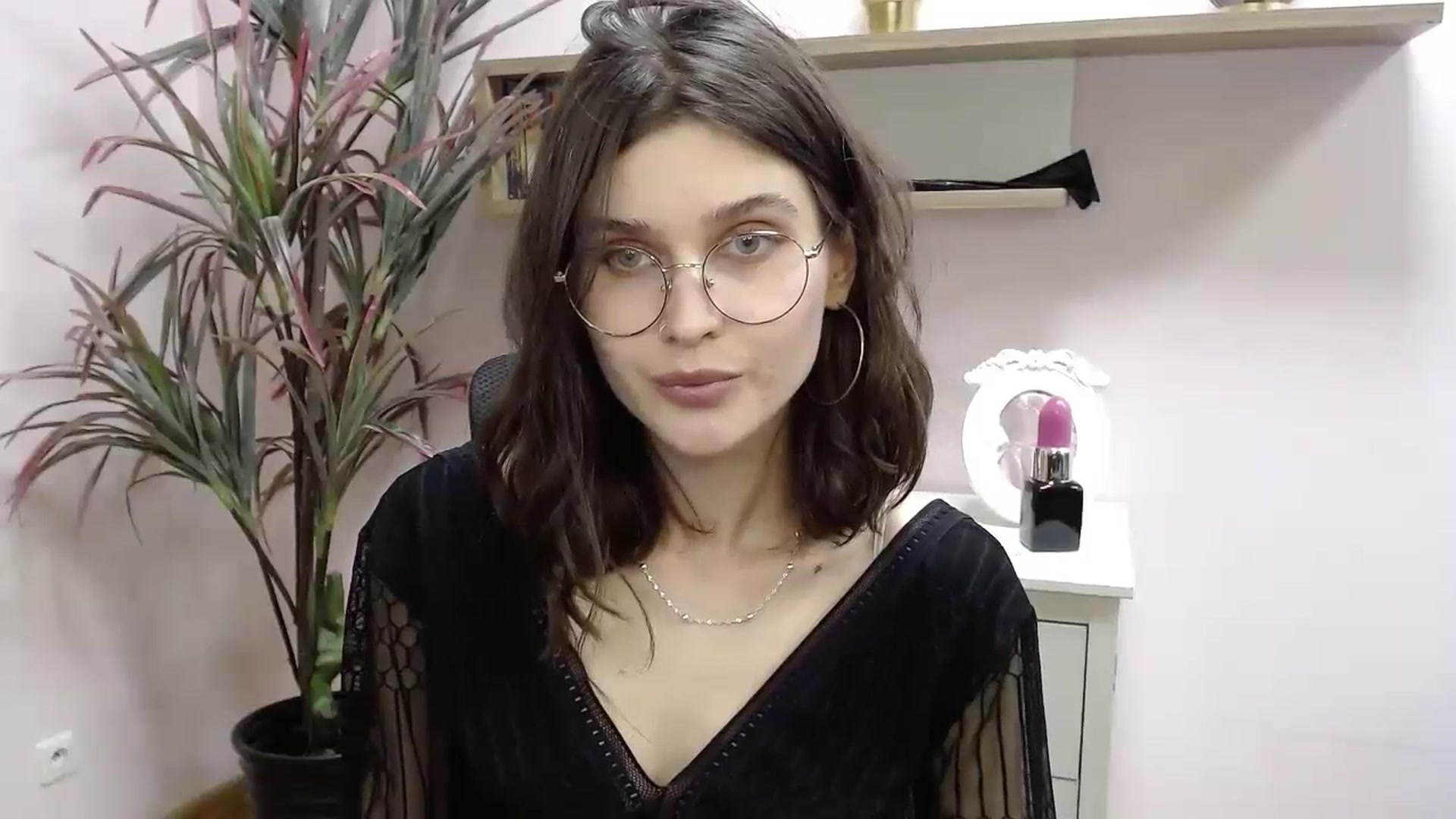 Gallery image thumbnail from SarahPassionX's myfreecams stream on, 03/24/2024, 15:25 image 18 of 20