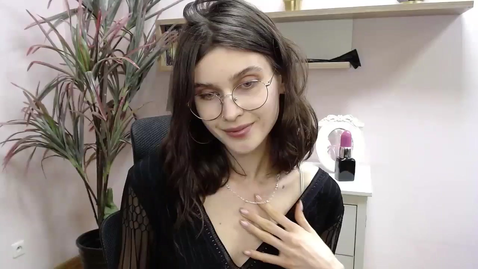 Gallery image thumbnail from SarahPassionX's myfreecams stream on, 03/24/2024, 15:25 image 19 of 20