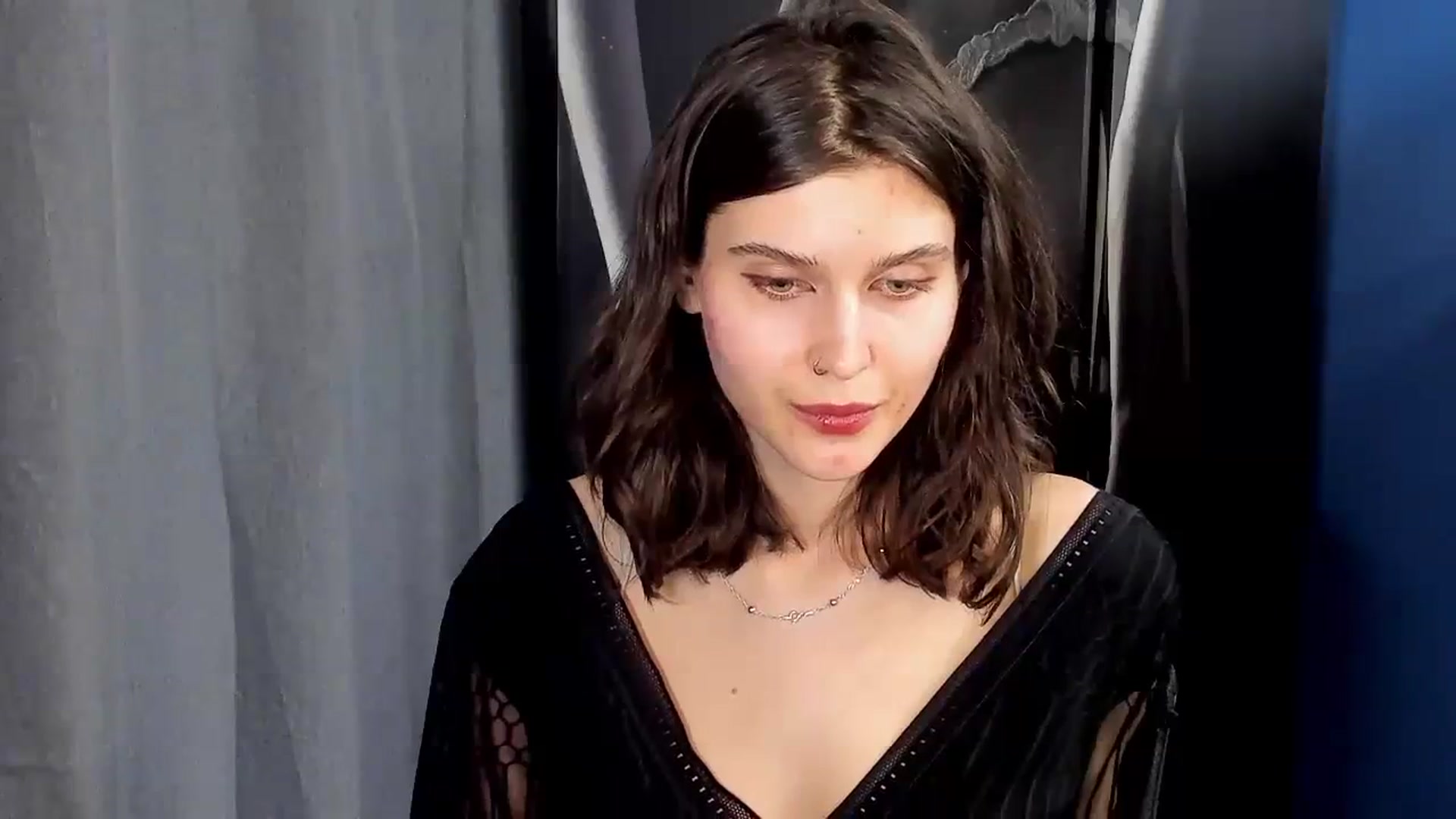 Gallery image thumbnail from SarahPassionX's myfreecams stream on, 03/26/2024, 19:55 image 18 of 20