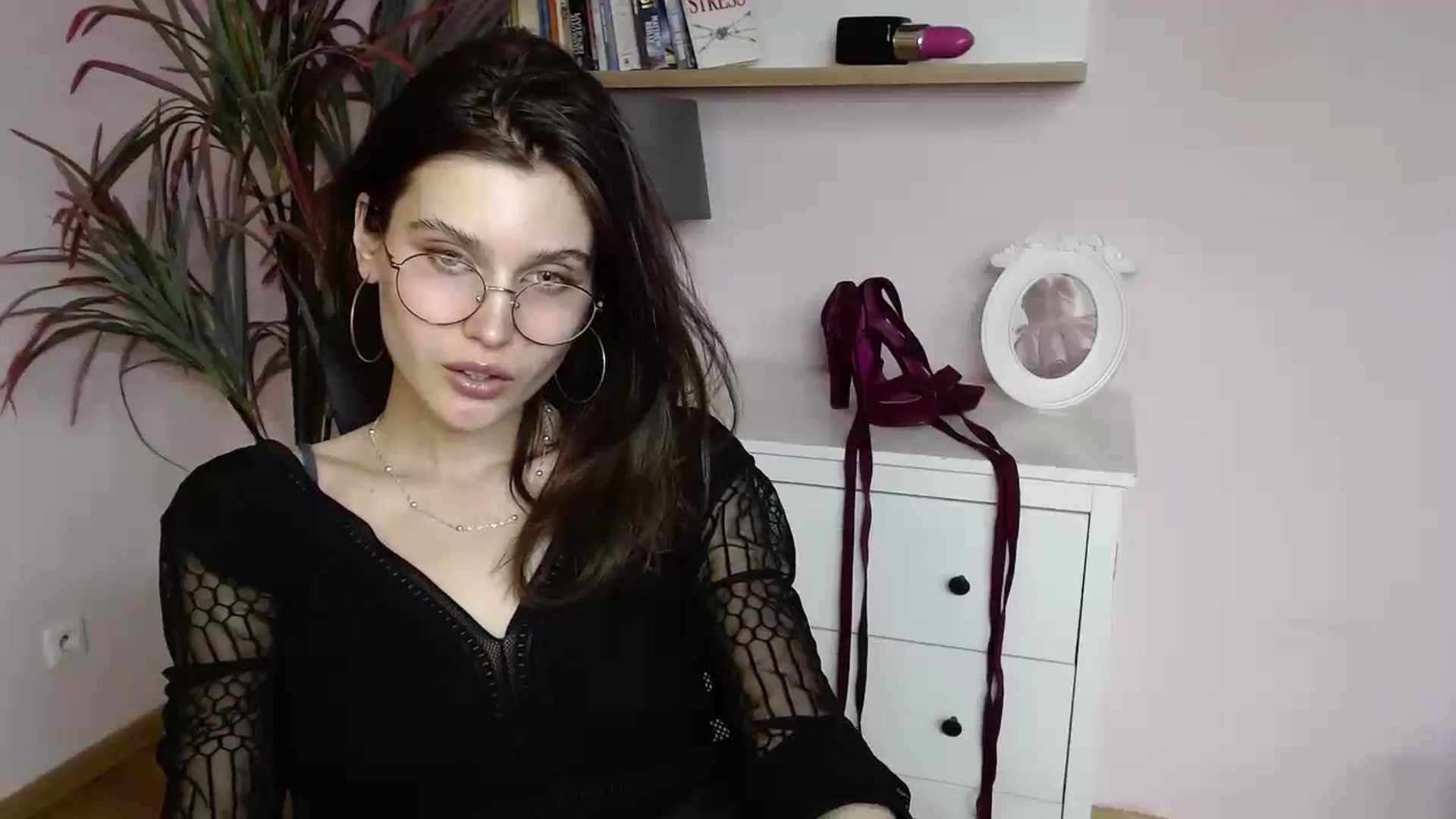 Gallery image thumbnail from SarahPassionX's myfreecams stream on, 04/04/2024, 14:58 image 3 of 20