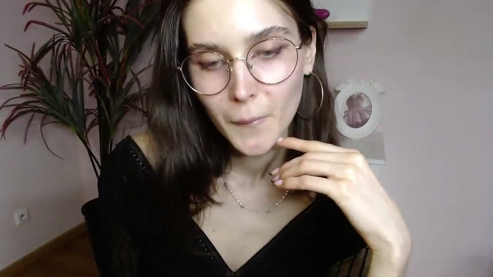 Gallery image thumbnail from SarahPassionX's myfreecams stream on, 04/04/2024, 14:58 image 7 of 20
