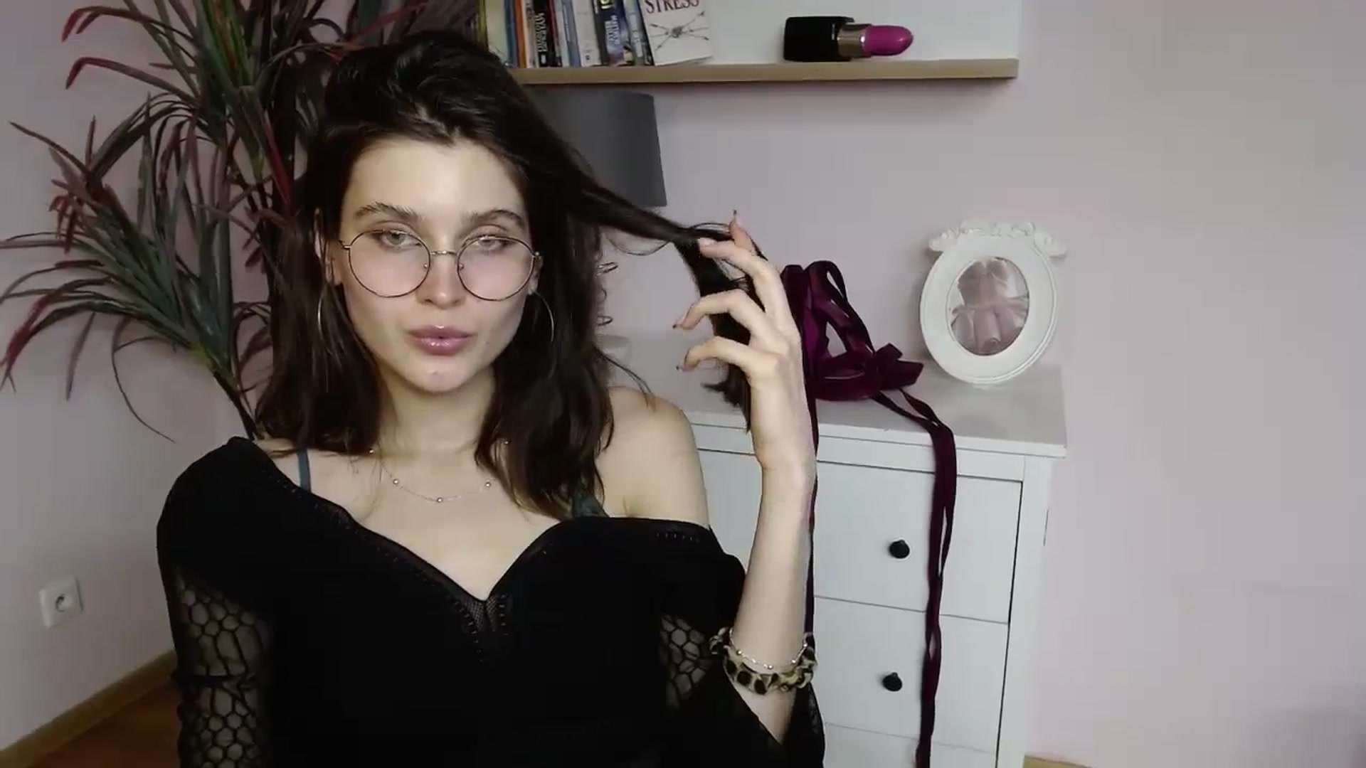 Gallery image thumbnail from SarahPassionX's myfreecams stream on, 04/04/2024, 14:58 image 4 of 20