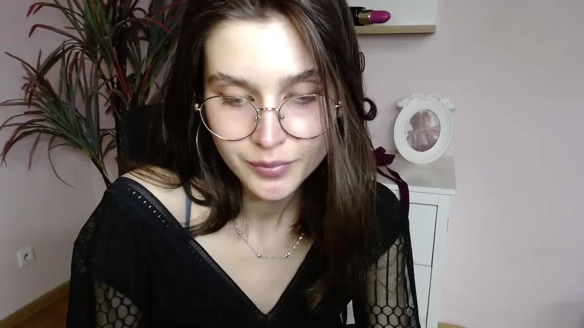 Gallery image thumbnail from SarahPassionX's myfreecams stream on, 04/04/2024, 14:58 image 5 of 20