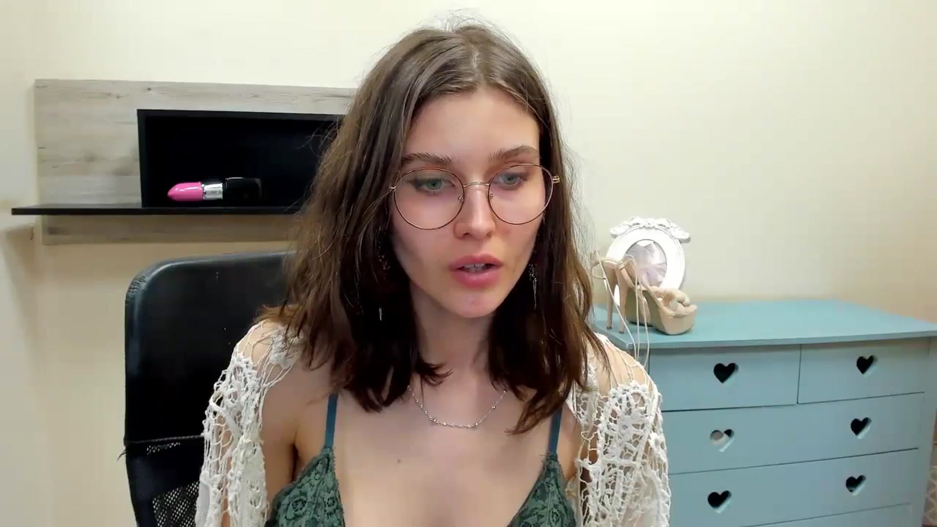 Gallery image thumbnail from SarahPassionX's myfreecams stream on, 04/07/2024, 17:33 image 20 of 20
