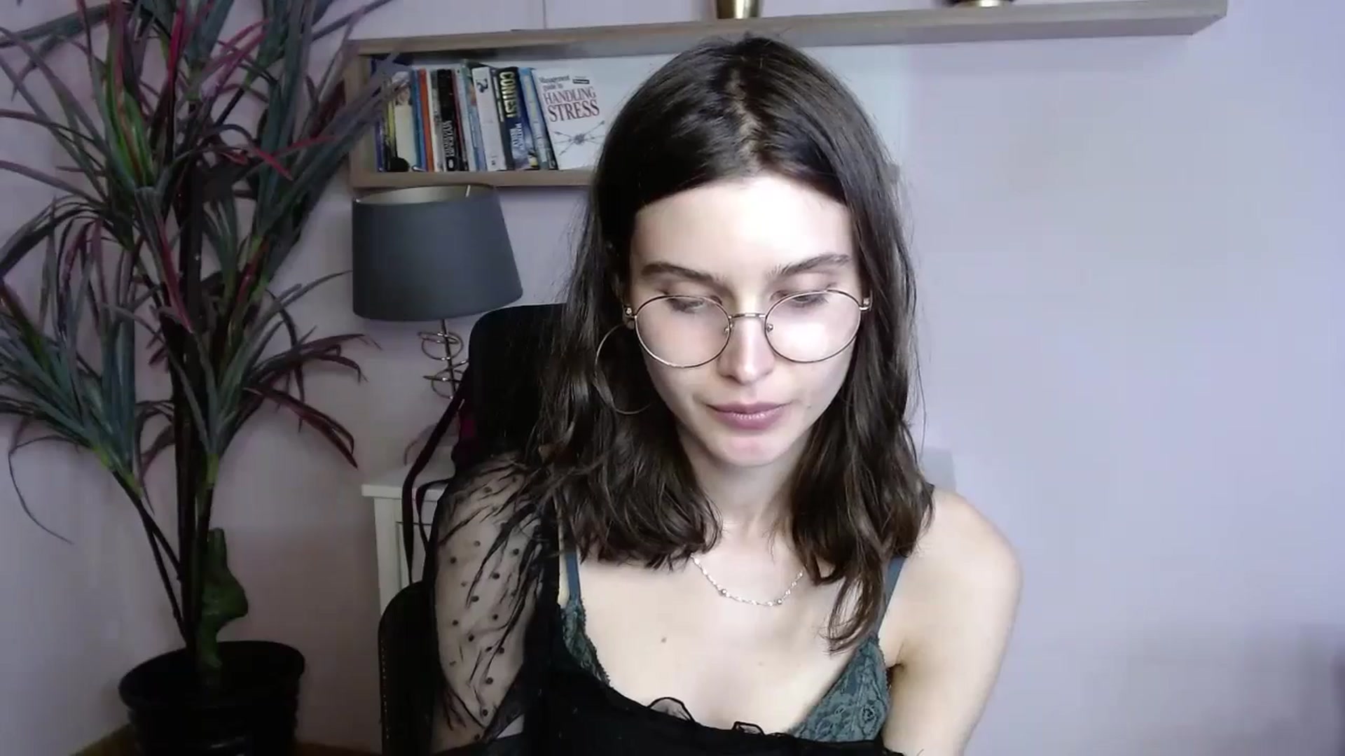 Gallery image thumbnail from SarahPassionX's myfreecams stream on, 04/18/2024, 16:05 image 9 of 20