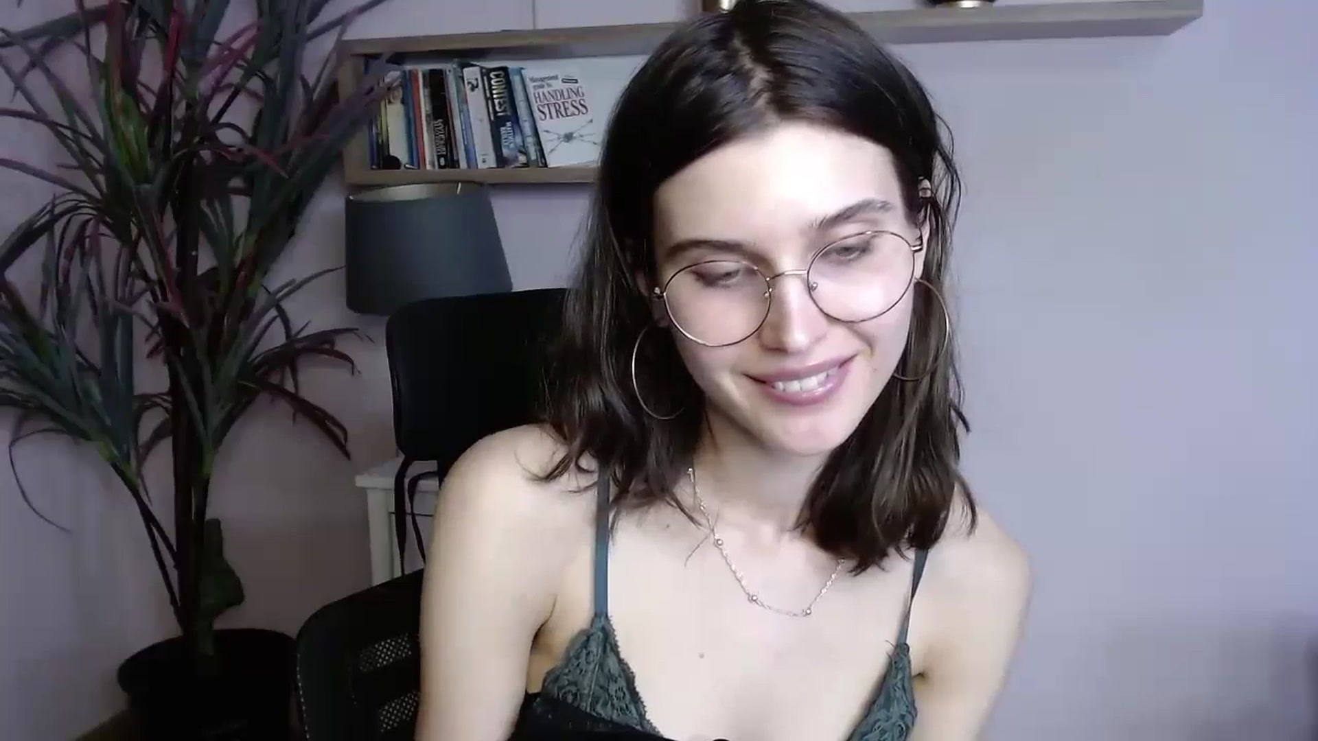 Gallery image thumbnail from SarahPassionX's myfreecams stream on, 04/18/2024, 16:05 image 19 of 20