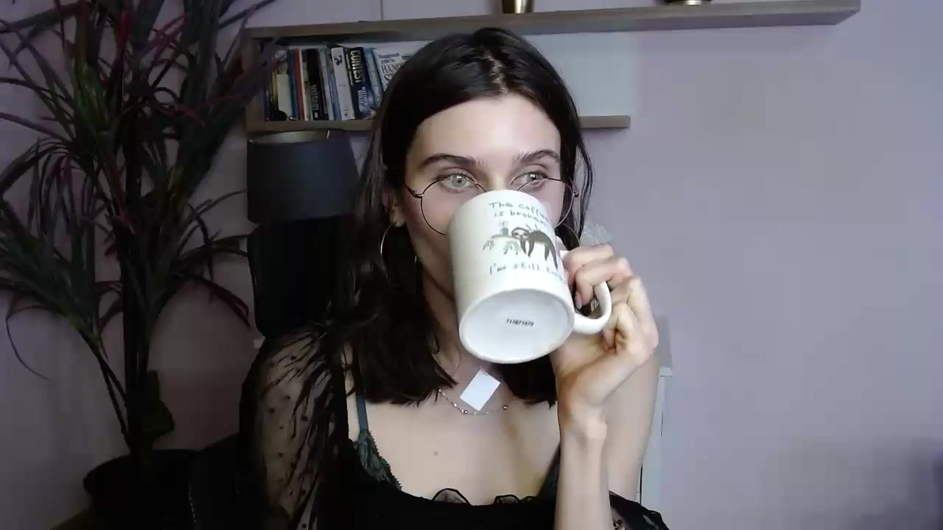 Gallery image thumbnail from SarahPassionX's myfreecams stream on, 04/18/2024, 16:05 image 16 of 20