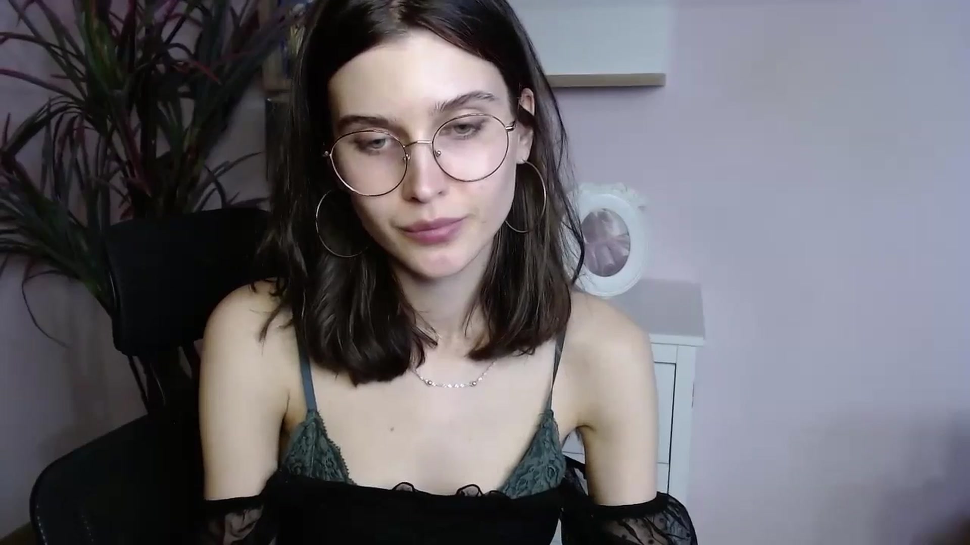 Gallery image thumbnail from SarahPassionX's myfreecams stream on, 04/18/2024, 18:08 image 20 of 20