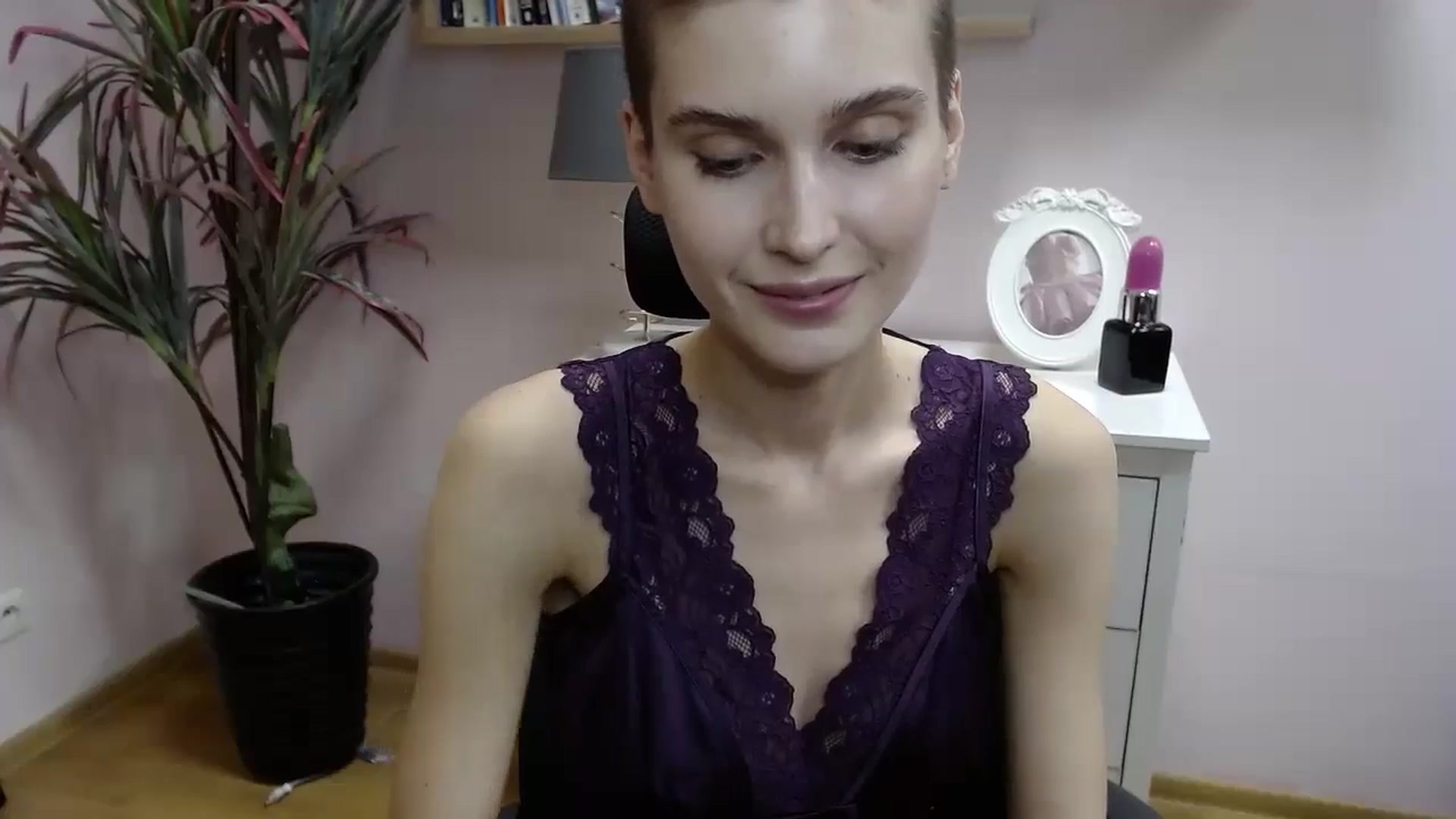Gallery image thumbnail from SarahPassionX's myfreecams stream on, 05/07/2024, 14:52 image 14 of 20