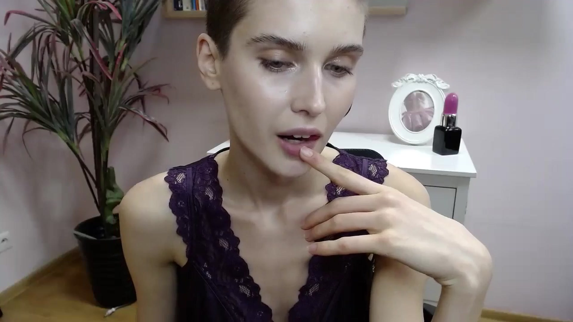 Gallery image thumbnail from SarahPassionX's myfreecams stream on, 05/07/2024, 14:52 image 15 of 20