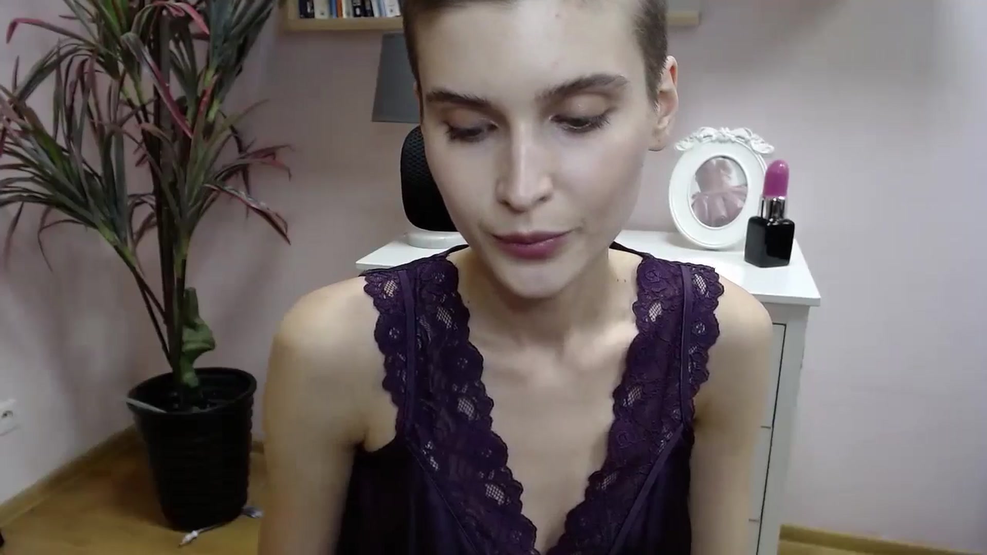Gallery image thumbnail from SarahPassionX's myfreecams stream on, 05/07/2024, 14:52 image 13 of 20