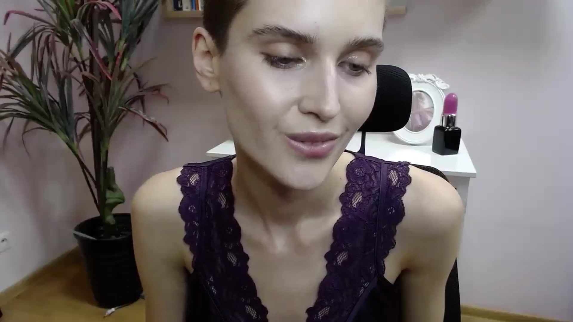 Gallery image thumbnail from SarahPassionX's myfreecams stream on, 05/07/2024, 14:52 image 12 of 20
