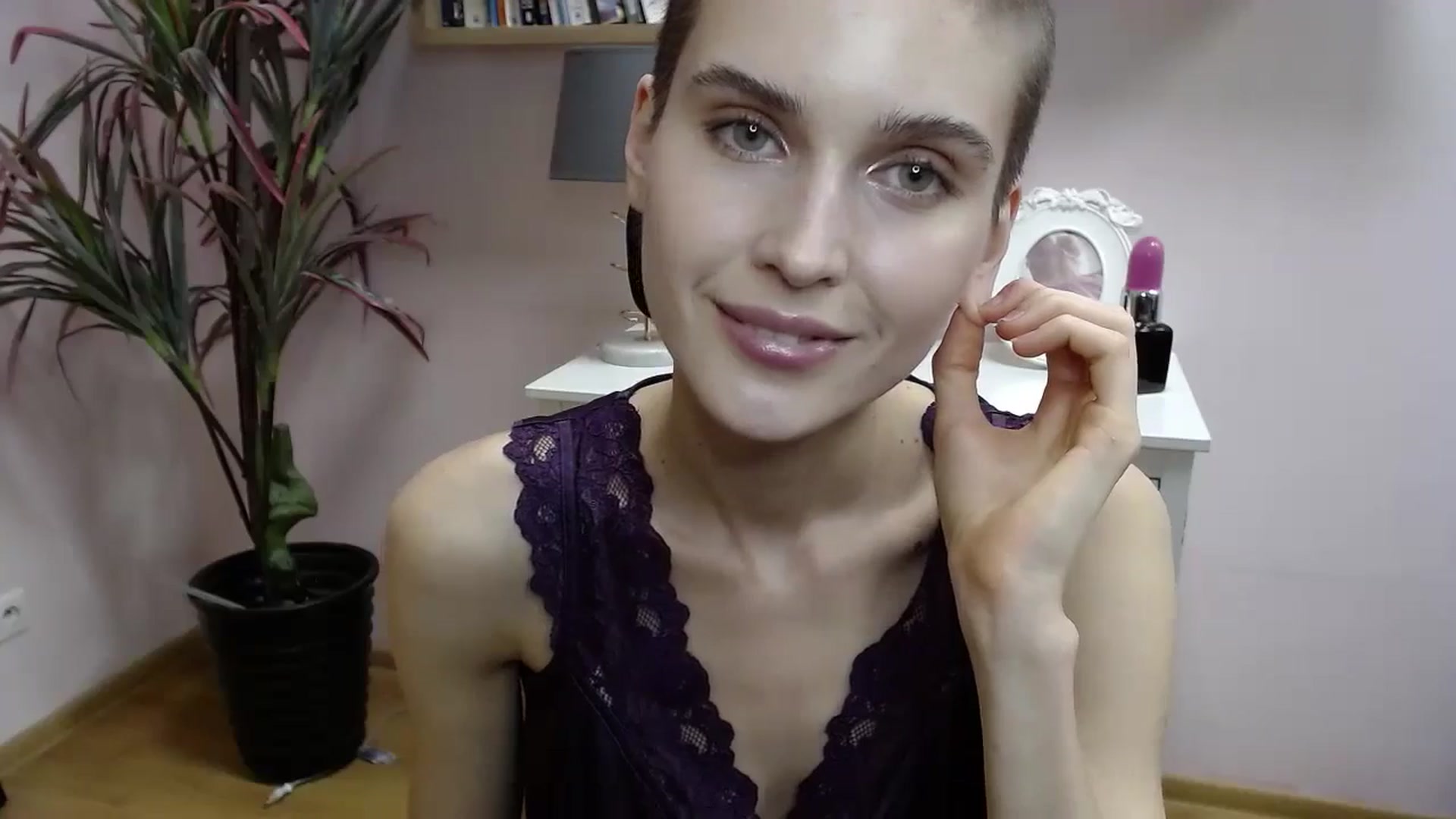 Gallery image thumbnail from SarahPassionX's myfreecams stream on, 05/07/2024, 14:52 image 18 of 20
