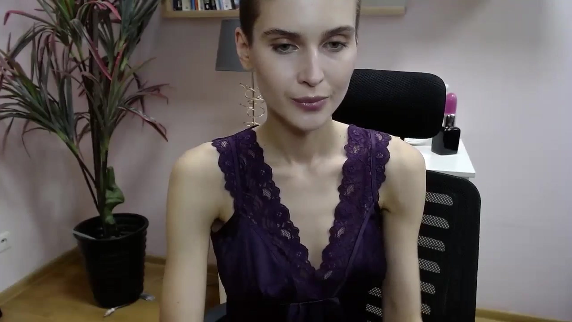 Gallery image thumbnail from SarahPassionX's myfreecams stream on, 05/07/2024, 14:52 image 7 of 20