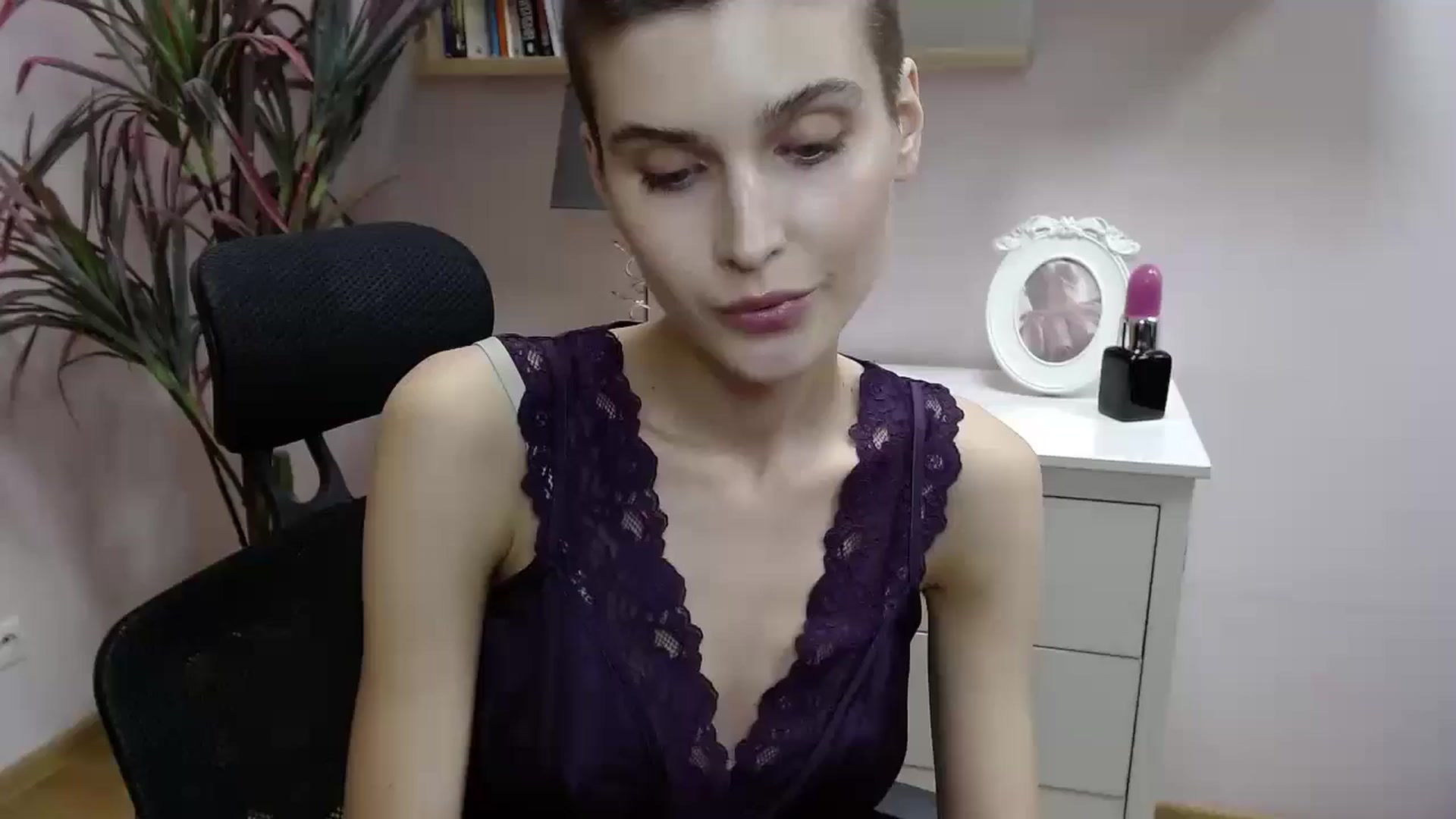 Gallery image thumbnail from SarahPassionX's myfreecams stream on, 05/07/2024, 15:40 image 1 of 20
