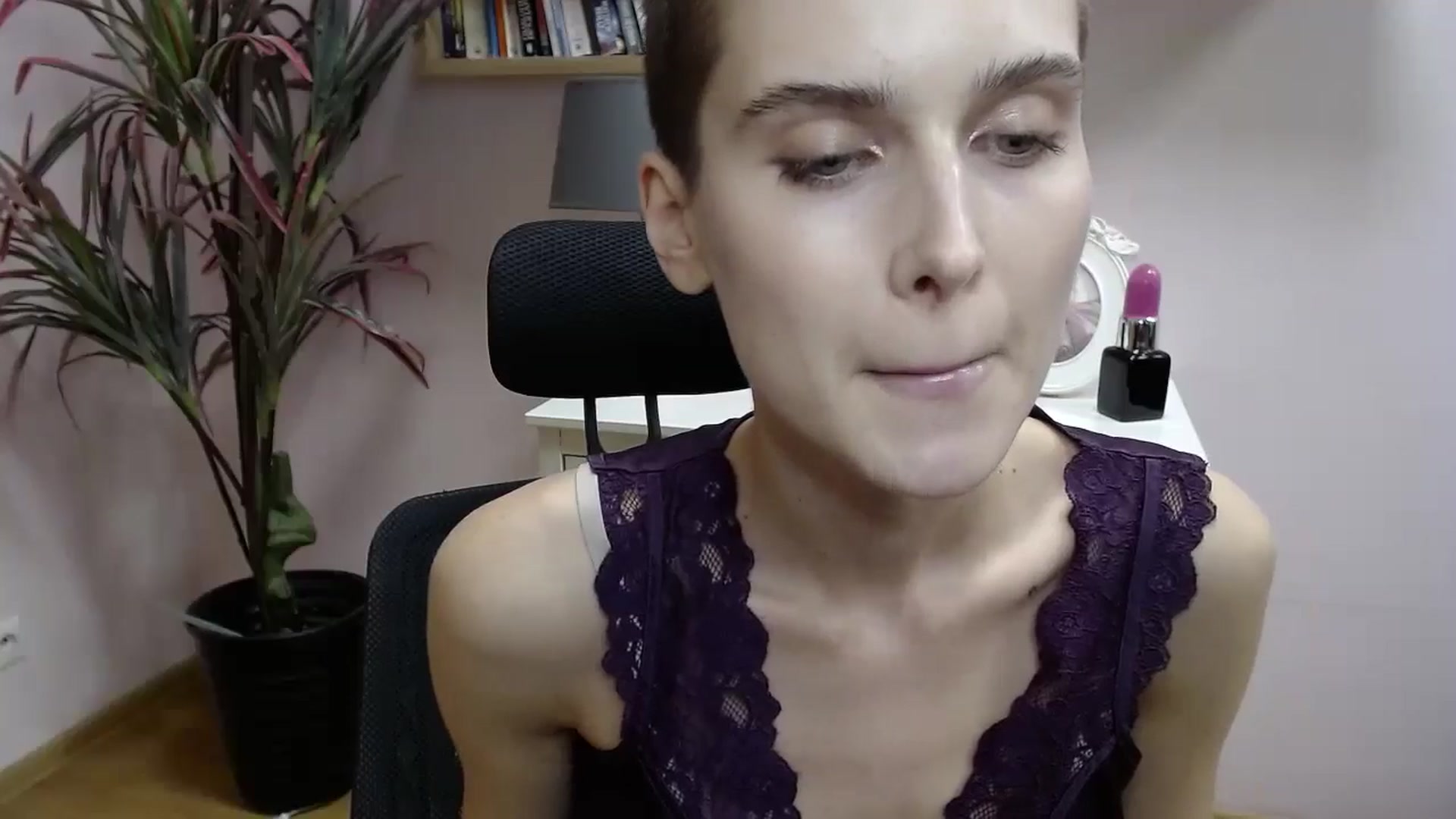 Gallery image thumbnail from SarahPassionX's myfreecams stream on, 05/07/2024, 15:40 image 15 of 20