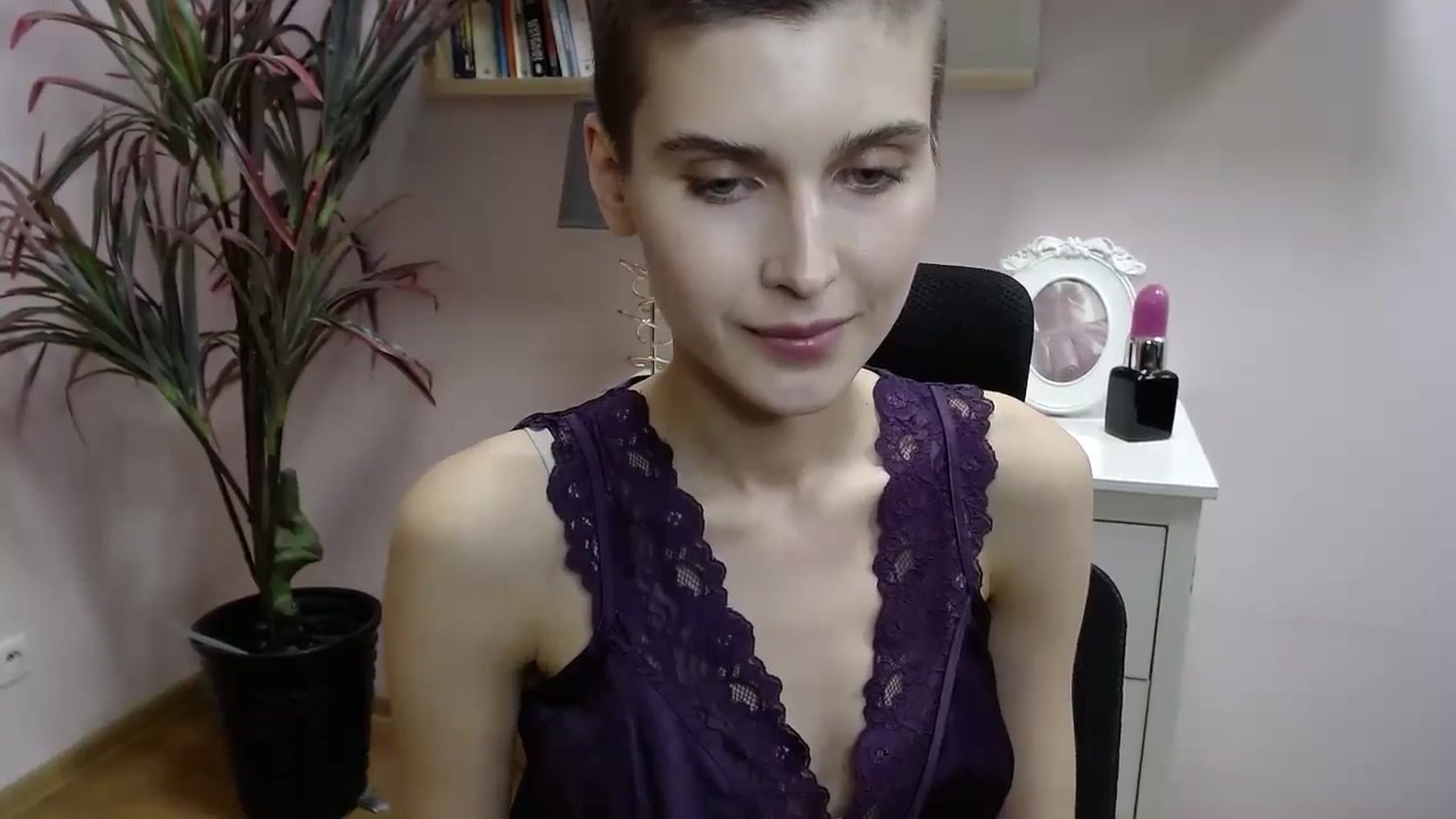 Gallery image thumbnail from SarahPassionX's myfreecams stream on, 05/07/2024, 16:41 image 6 of 20