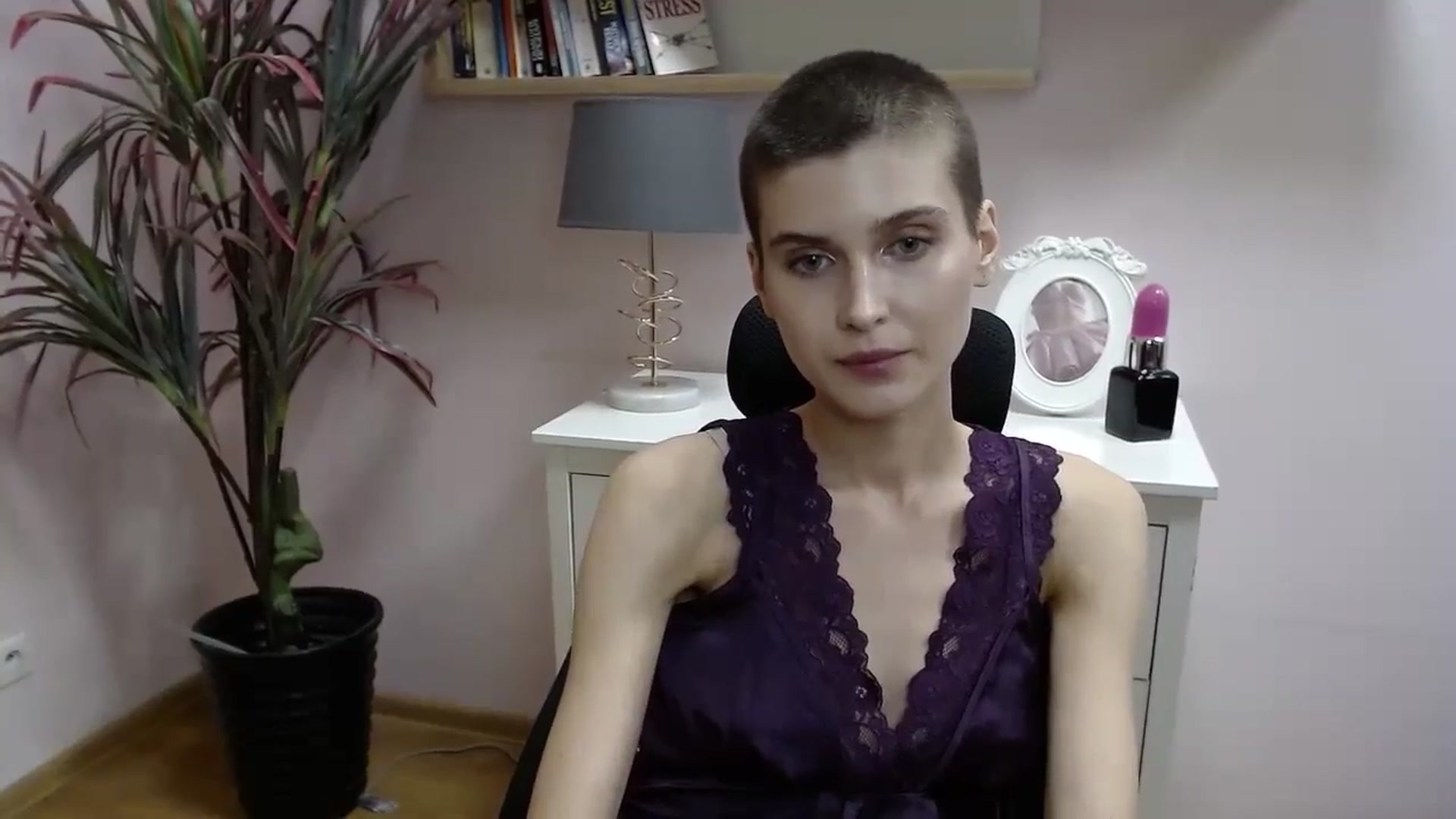 Gallery image thumbnail from SarahPassionX's myfreecams stream on, 05/07/2024, 16:41 image 2 of 20