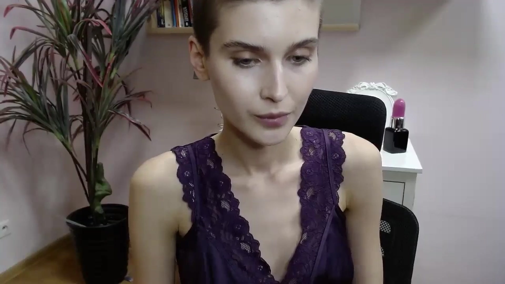 Gallery image thumbnail from SarahPassionX's myfreecams stream on, 05/07/2024, 16:41 image 13 of 20